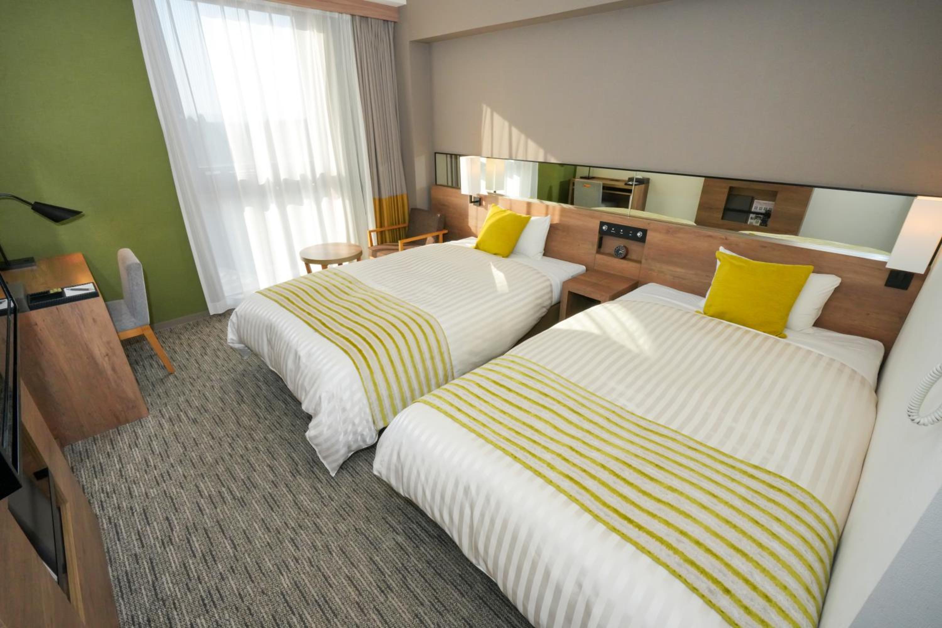 Twin Room - Non-Smoking, photo 7