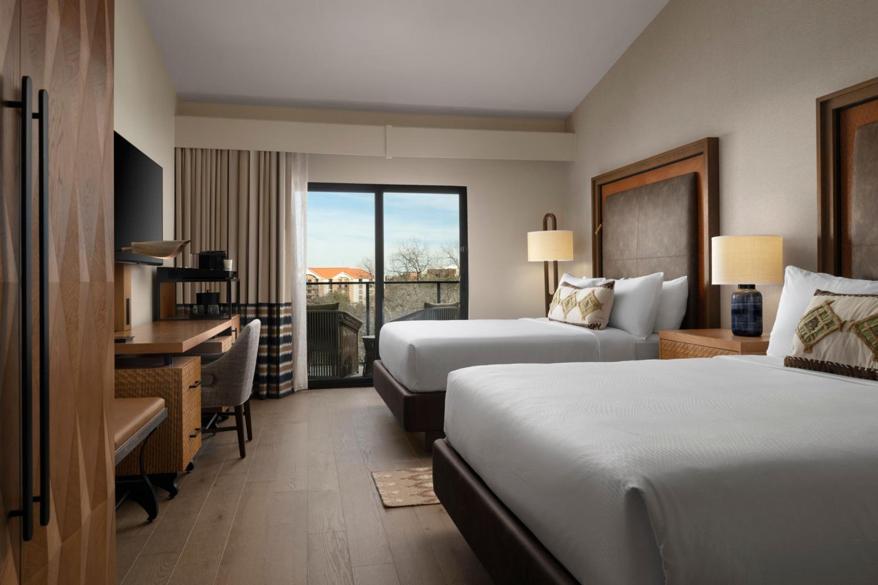 Queen Room with Two Queen Beds and Pool View - Photo 9
