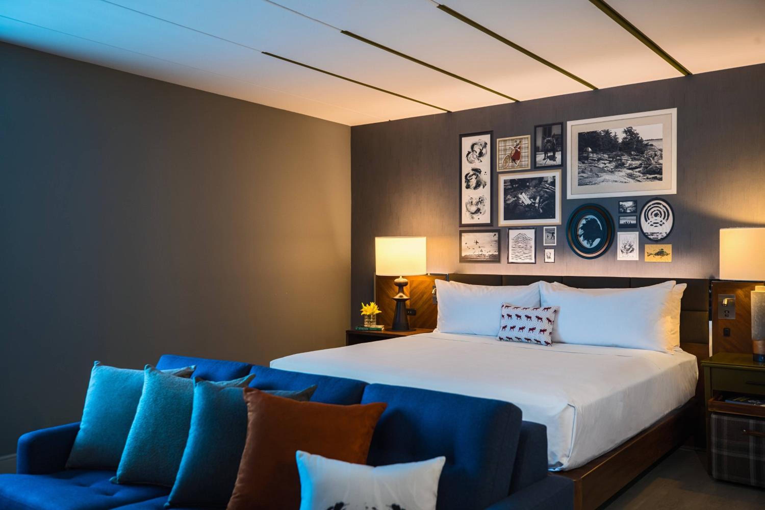 King Suite - Lounge Access - Photo 6