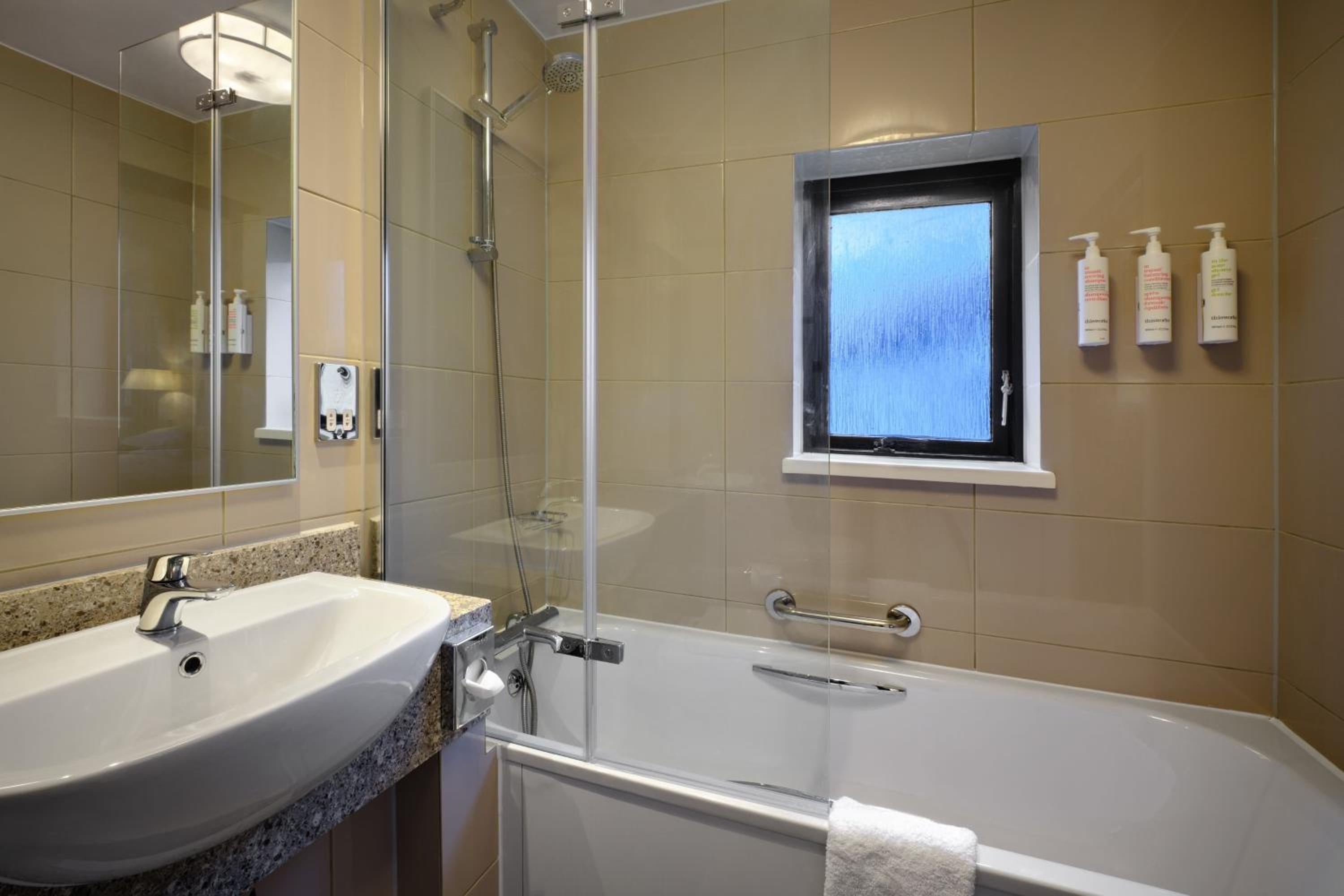 Superior King Room - Photo 2