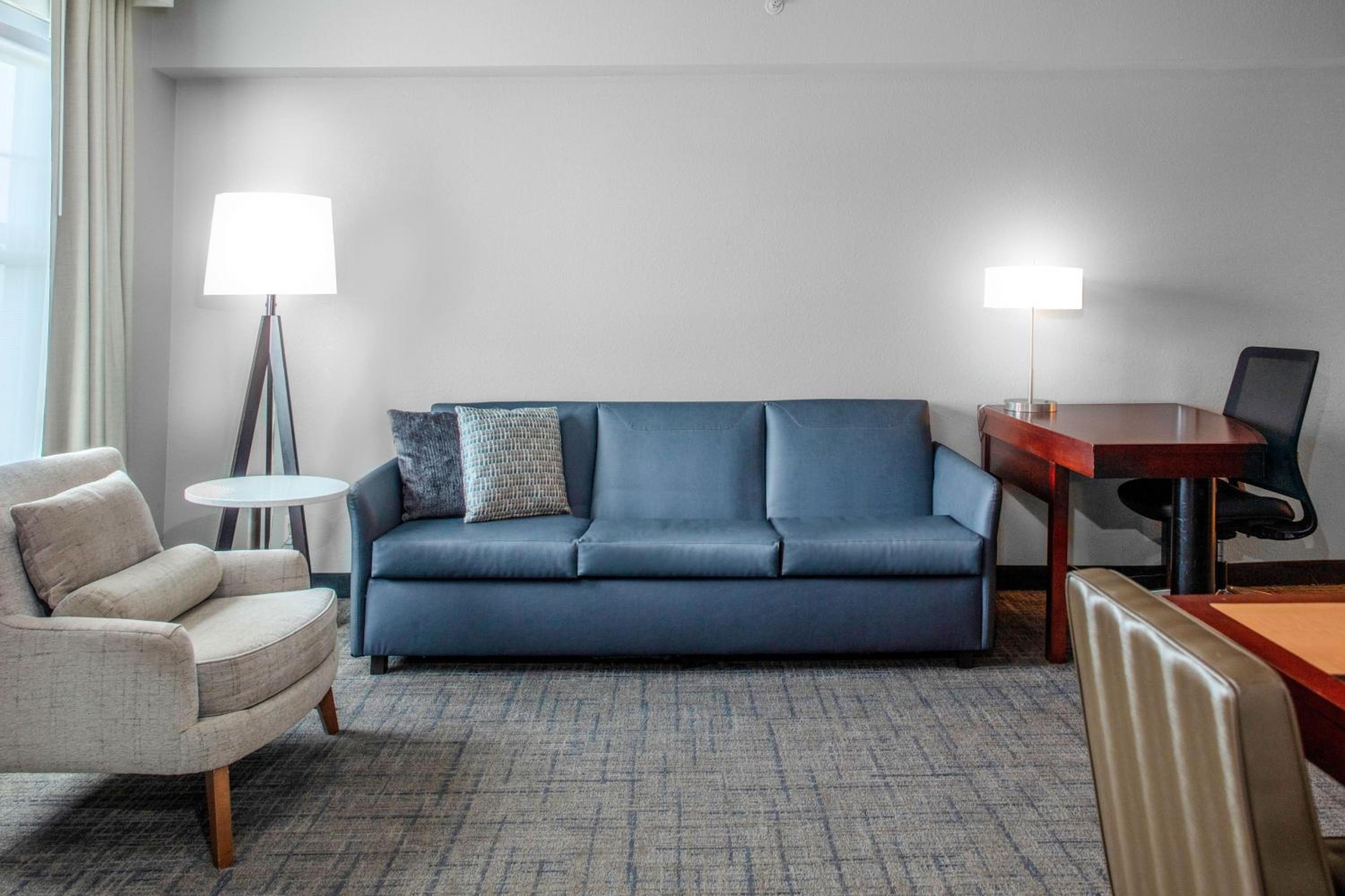 One-Bedroom King Suite with Sofa Bed - Photo 8