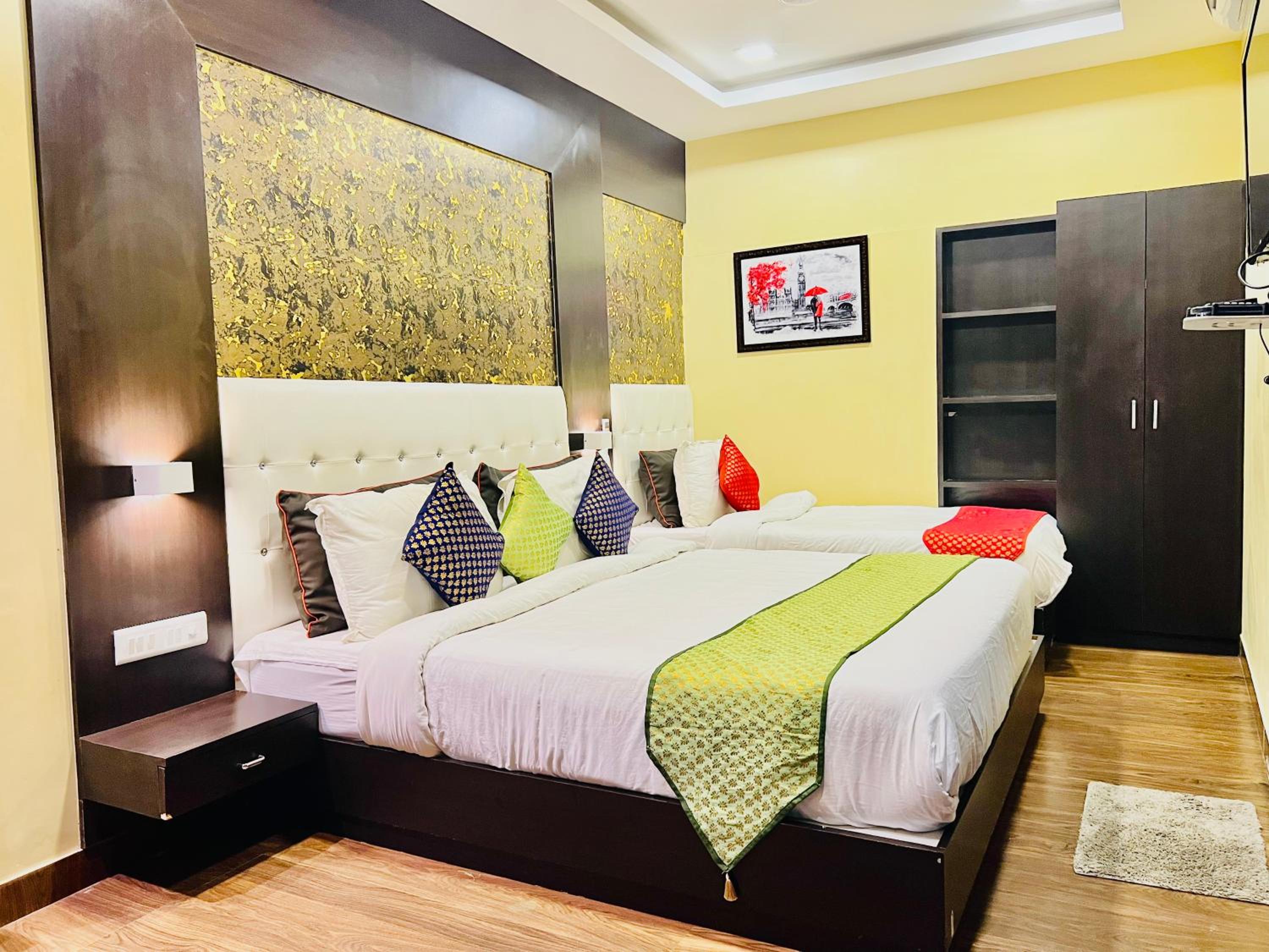 Deluxe Family Suite