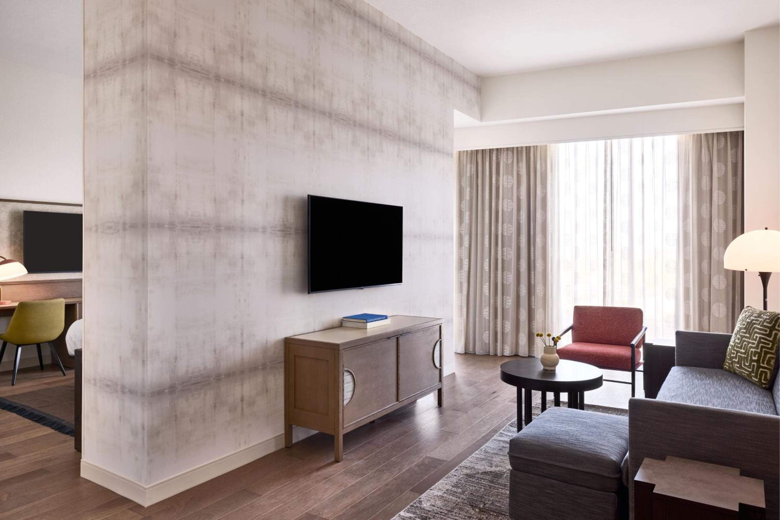 Club King Suite - Photo 15