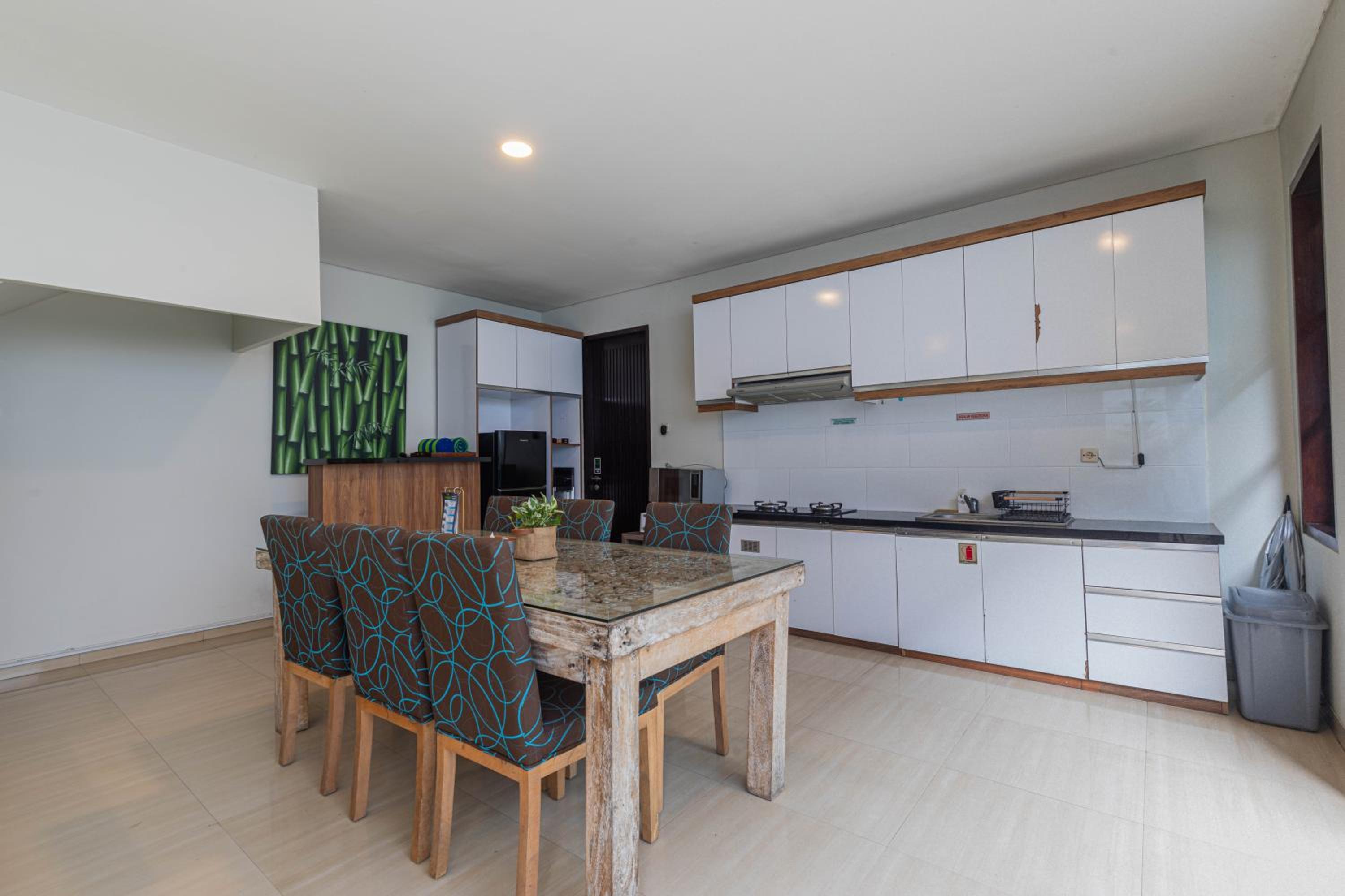 Three-Bedroom Villa Giselle - Photo 44