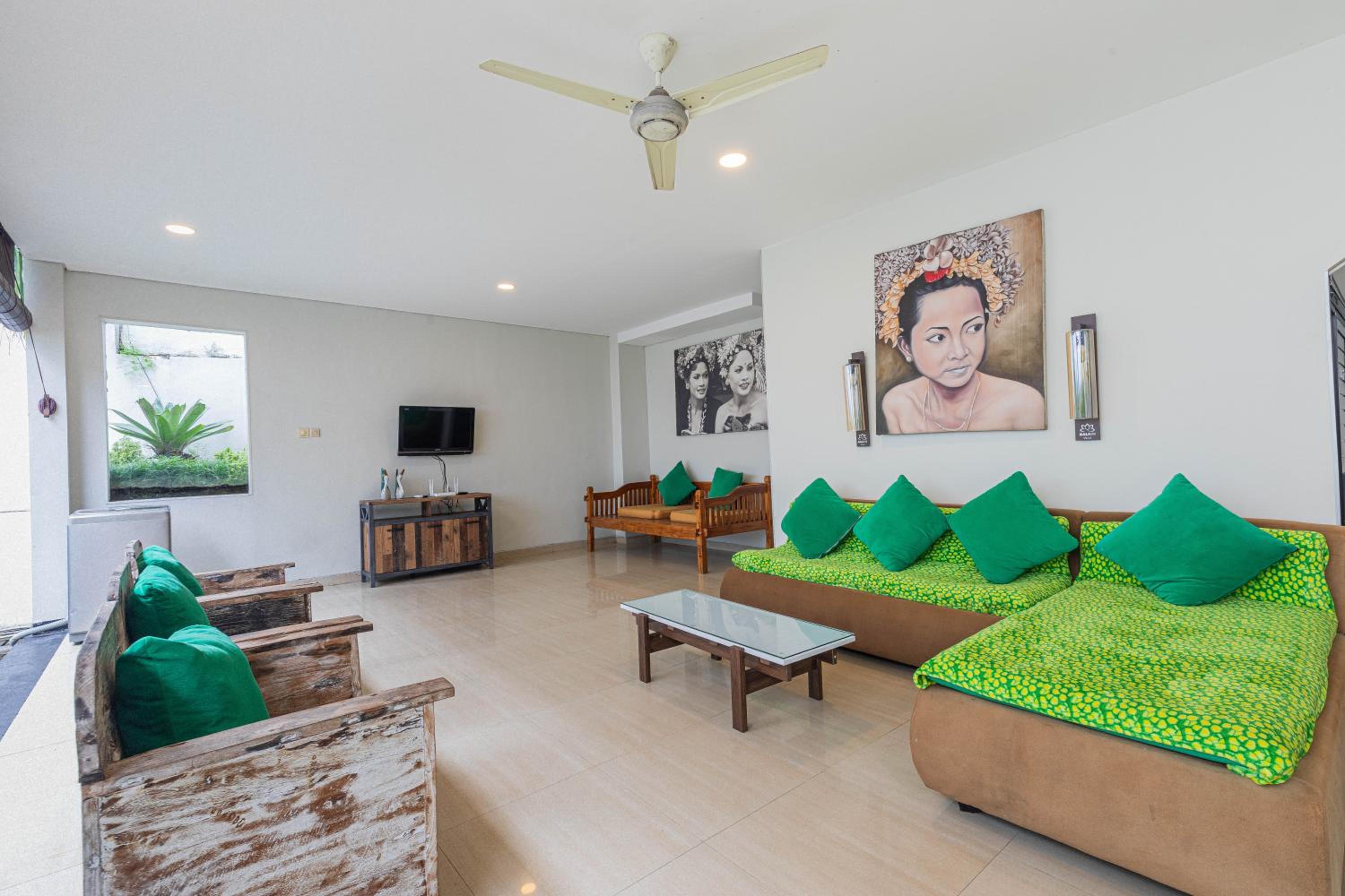 Three-Bedroom Villa Giselle - Photo 49
