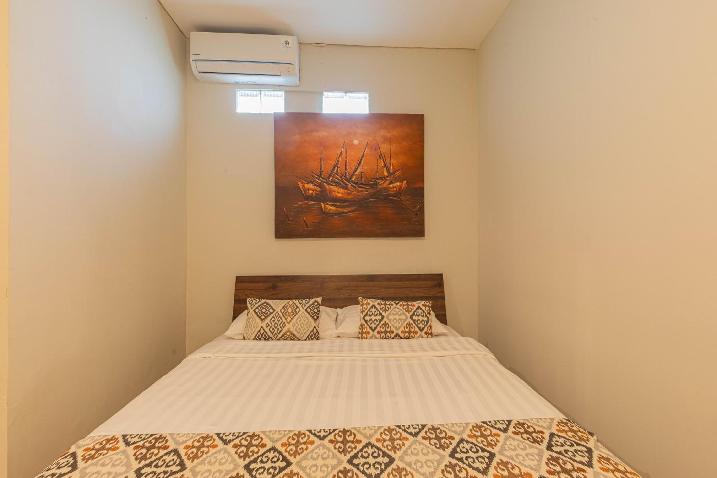 Three-Bedroom Villa Giselle - Photo 11