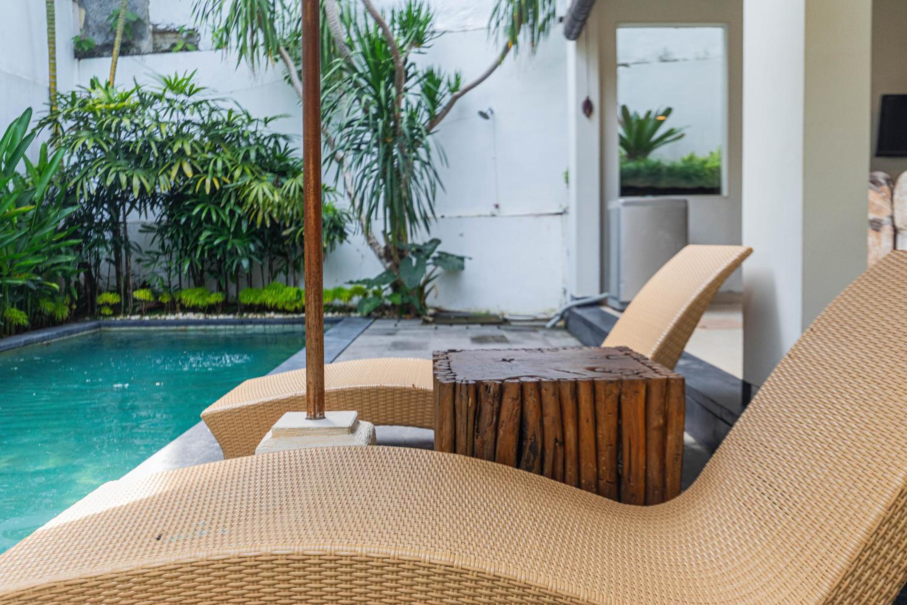 Three-Bedroom Villa Giselle - Photo 17