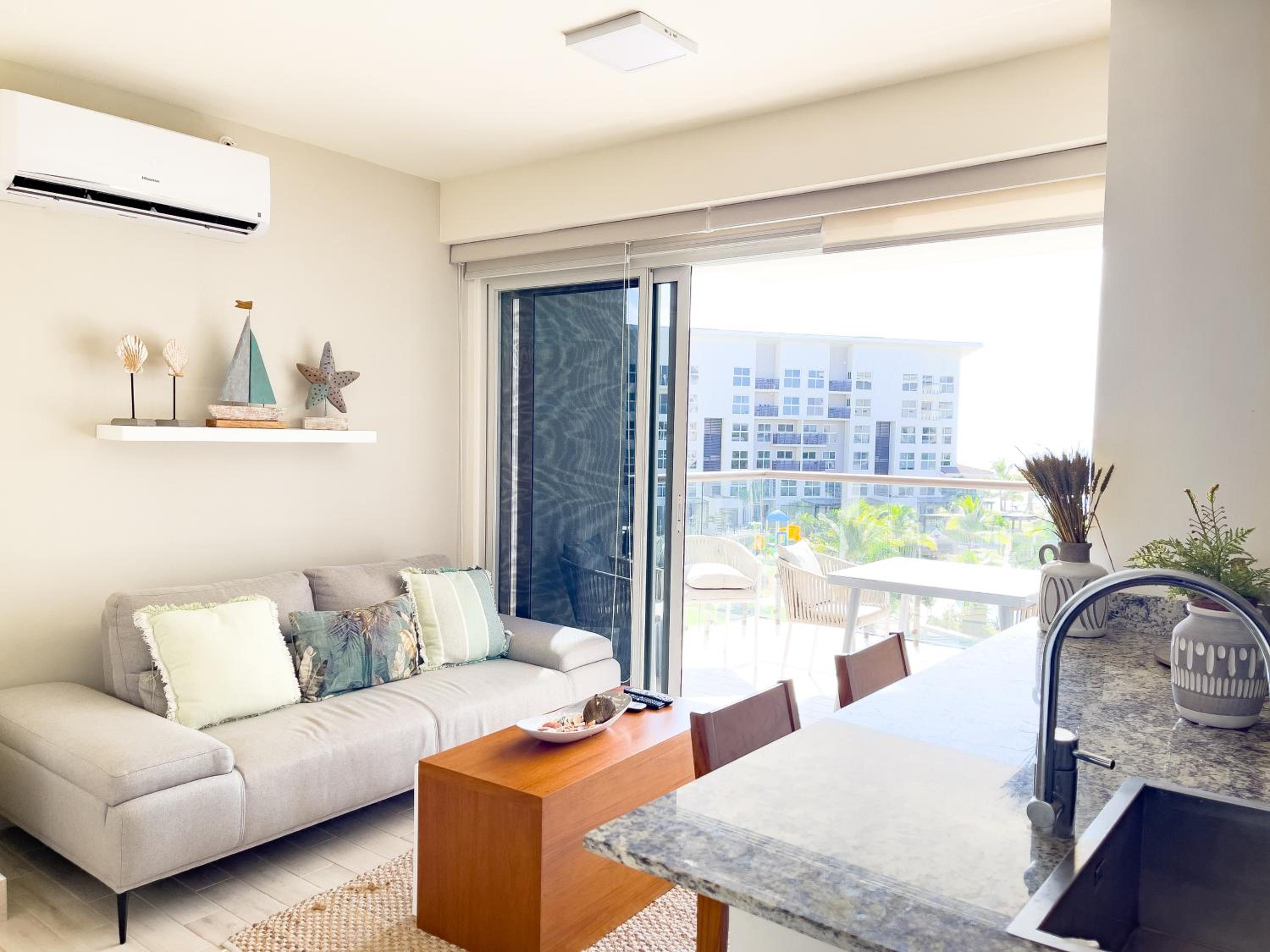 Apartment with Sea View photo 2