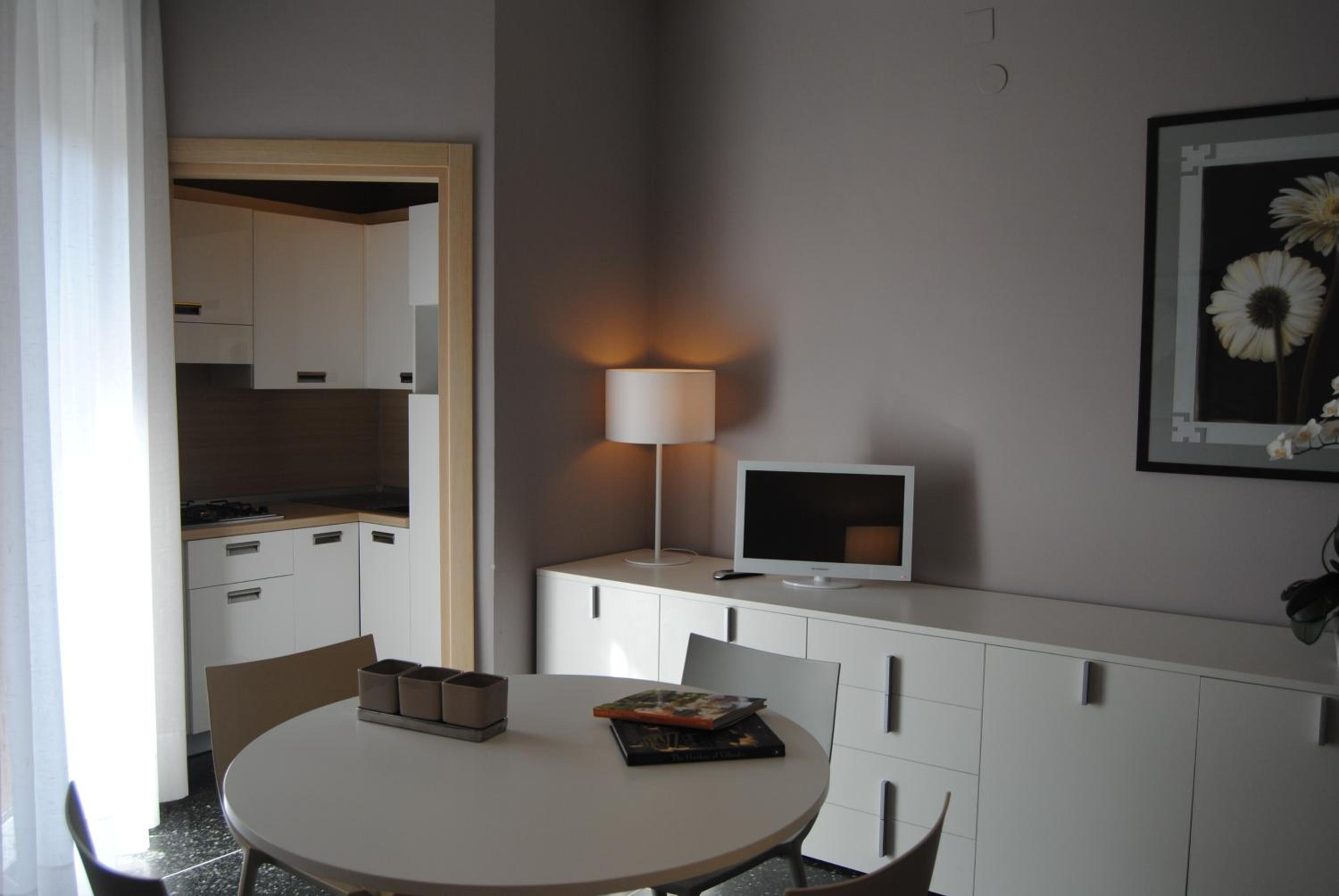 One-Bedroom Apartment (5 Adults + 1 Child) - Photo 2