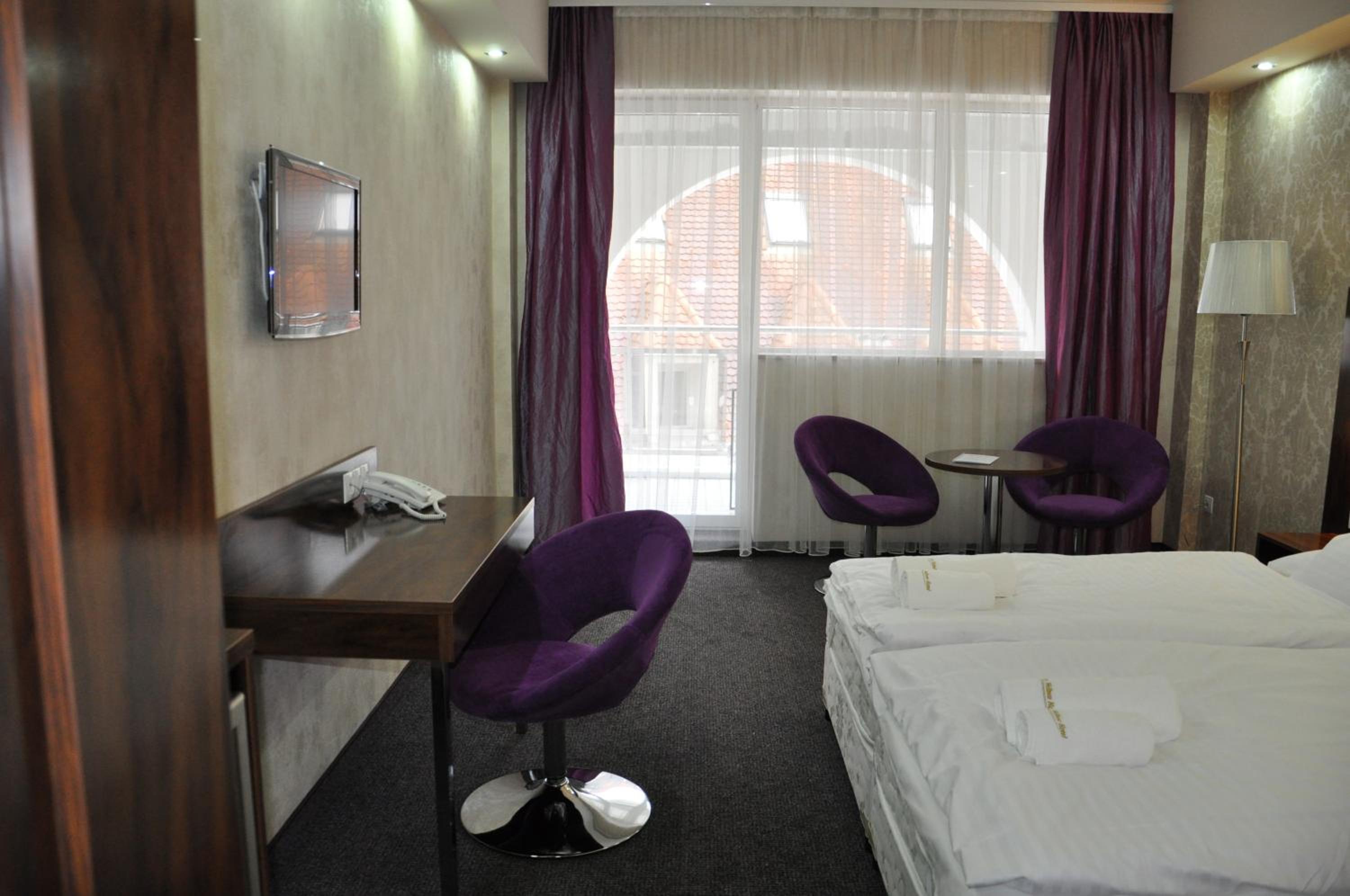 Superior Double or Twin Room - Photo 2