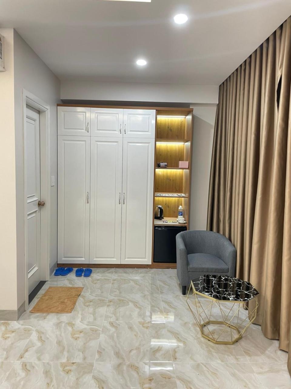 Double Room with Balcony and Sea View - Photo 6