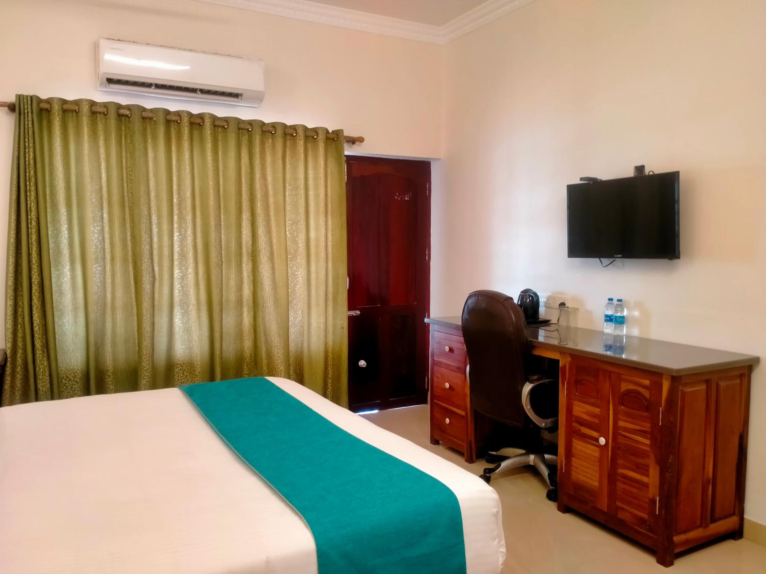 Deluxe Double Or Twin Room With Sea View