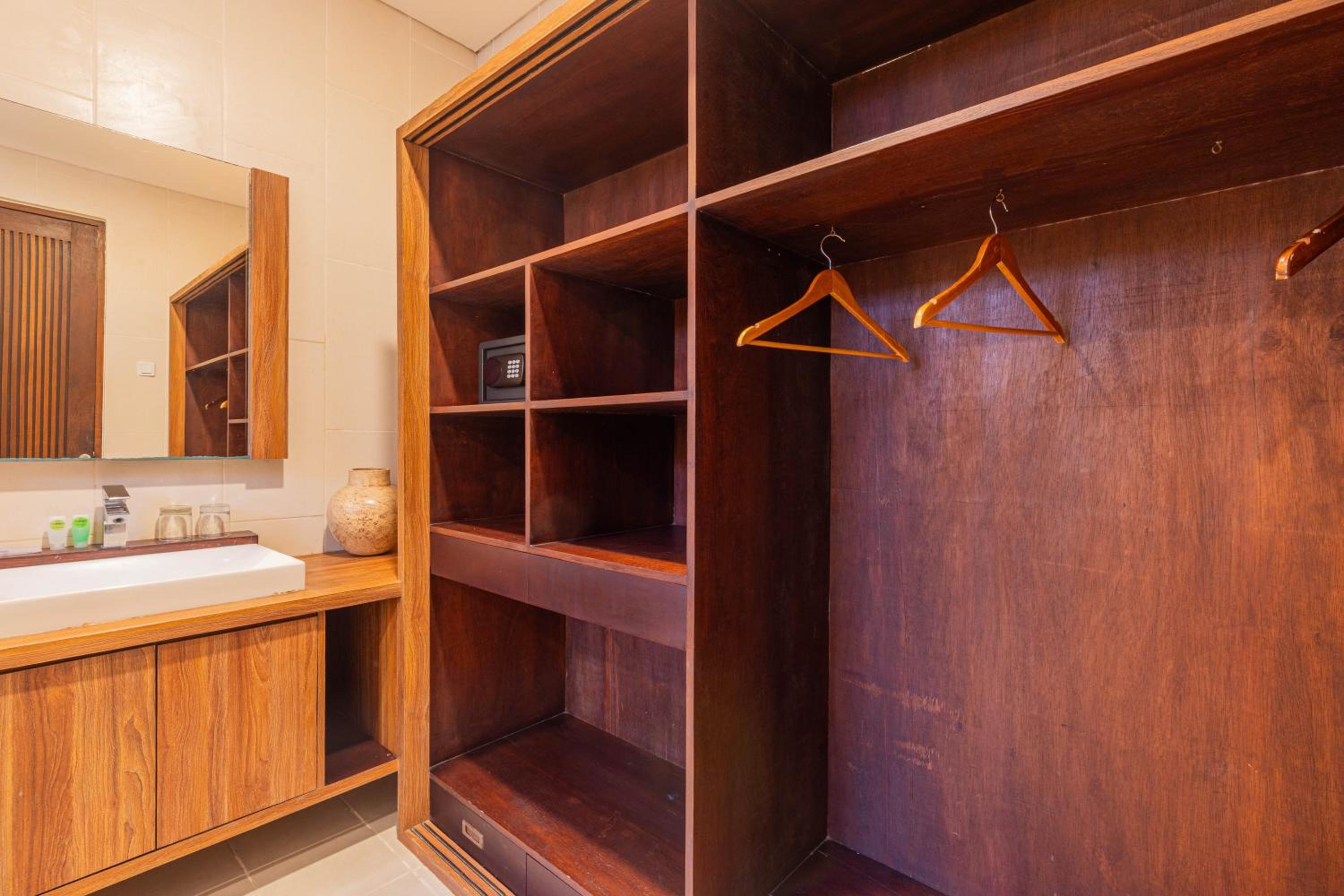Three-Bedroom Villa Max - Photo 19