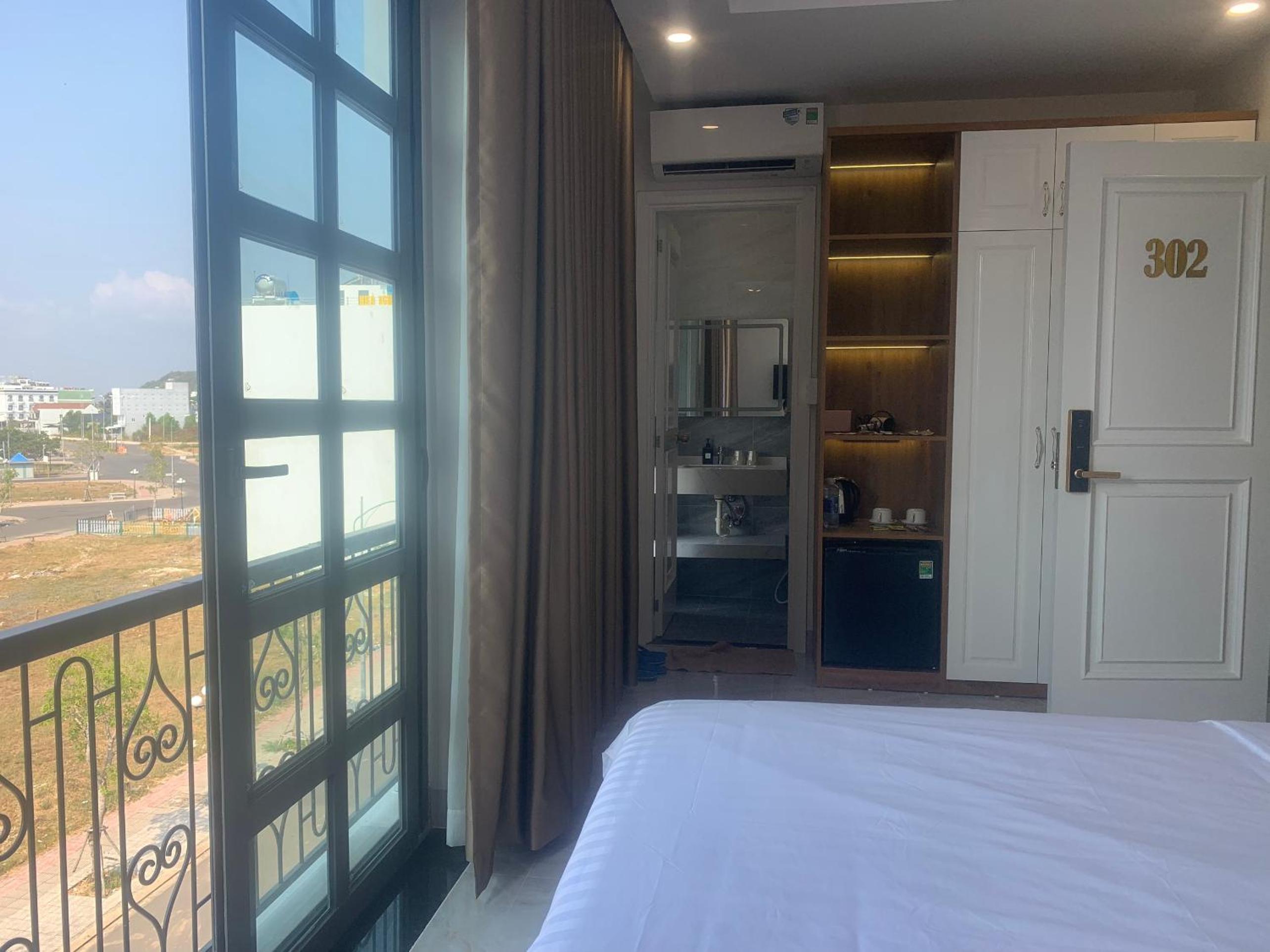 King Room with Mountain View - Photo 7