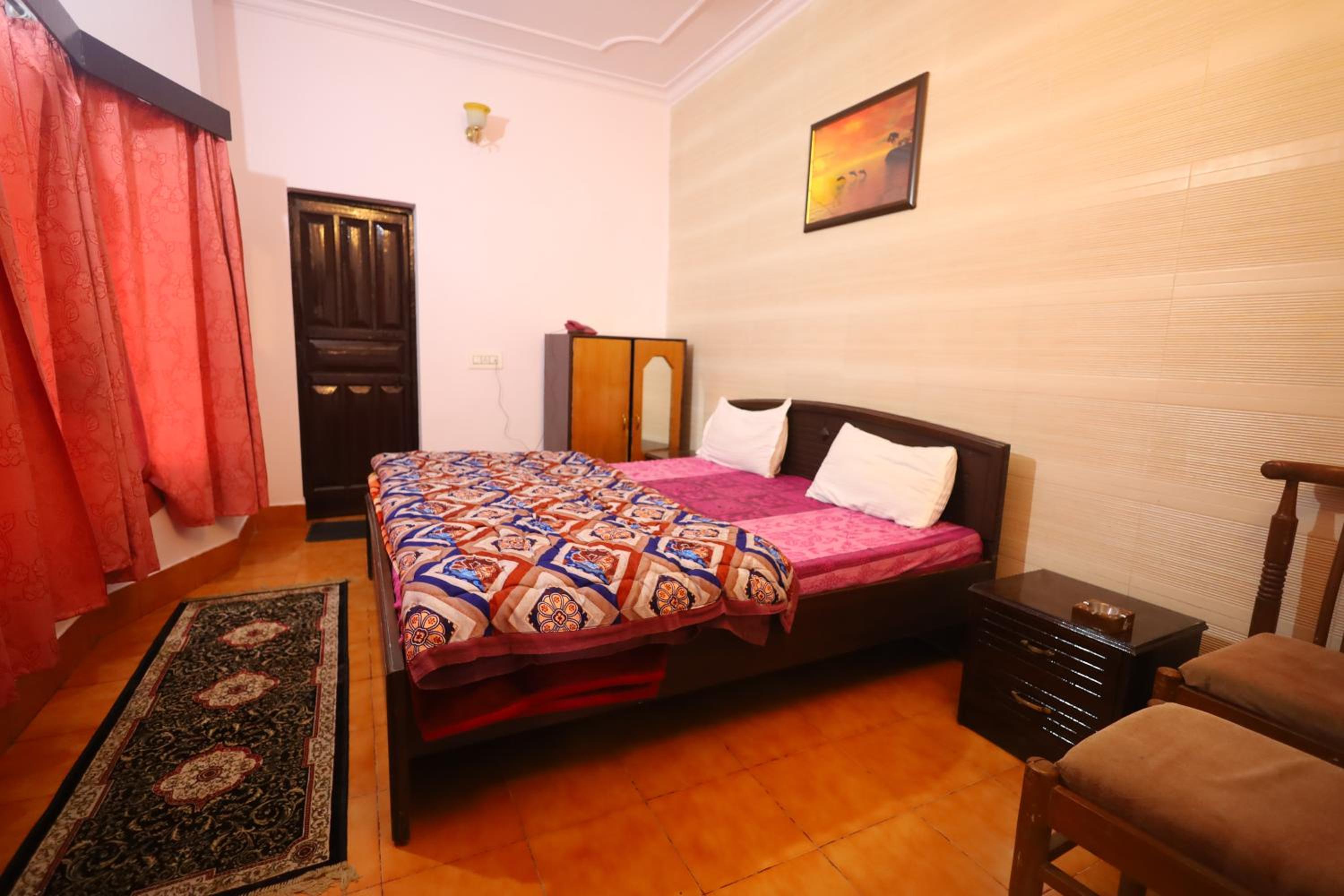 Deluxe Double Room photo 2