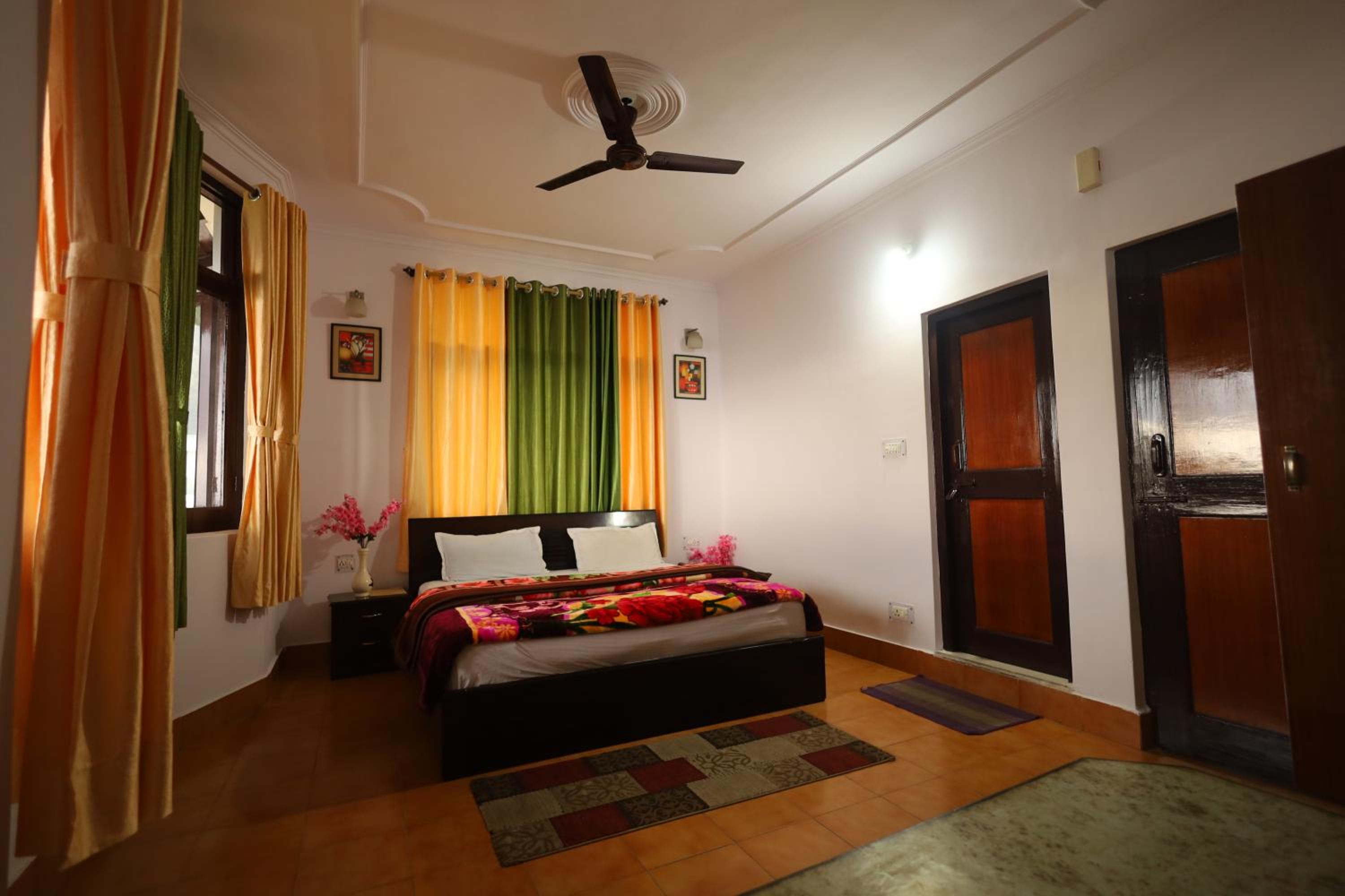 Deluxe Double Room photo 3