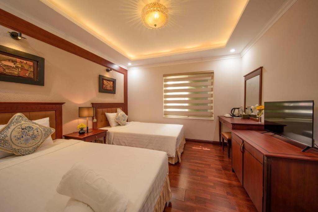 Deluxe Double or Twin Room