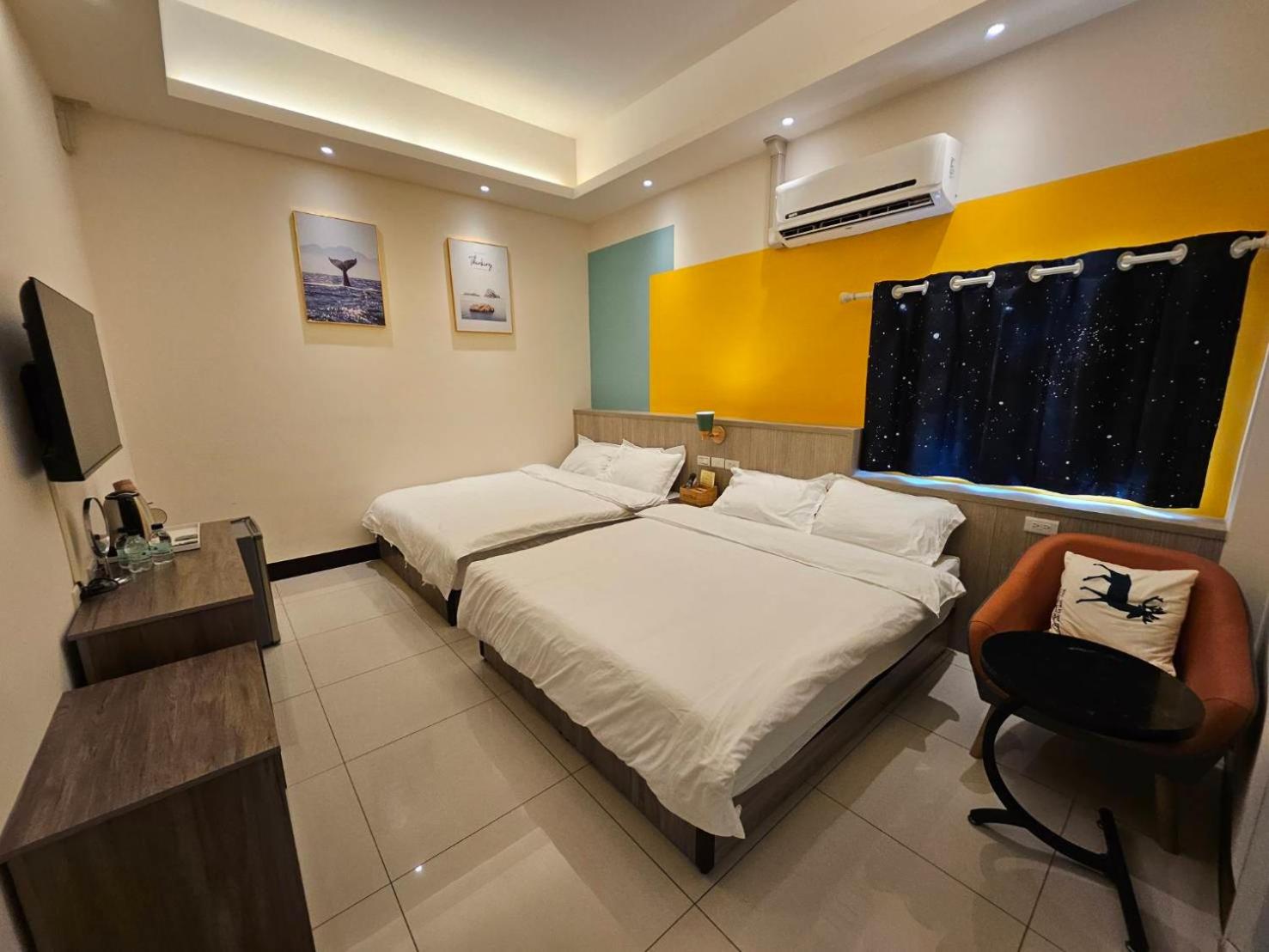 Standard Quadruple Room photo 2