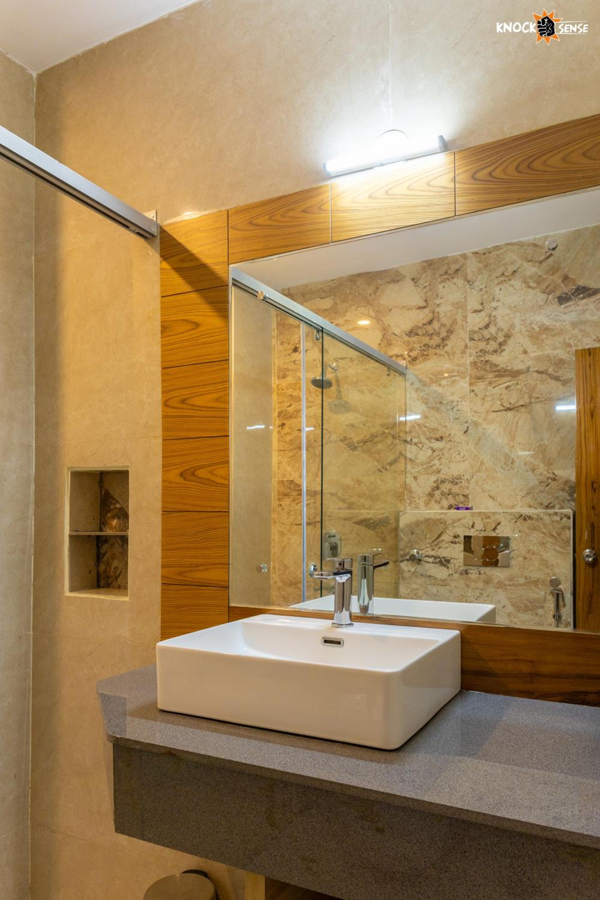 Deluxe Room - Photo 7