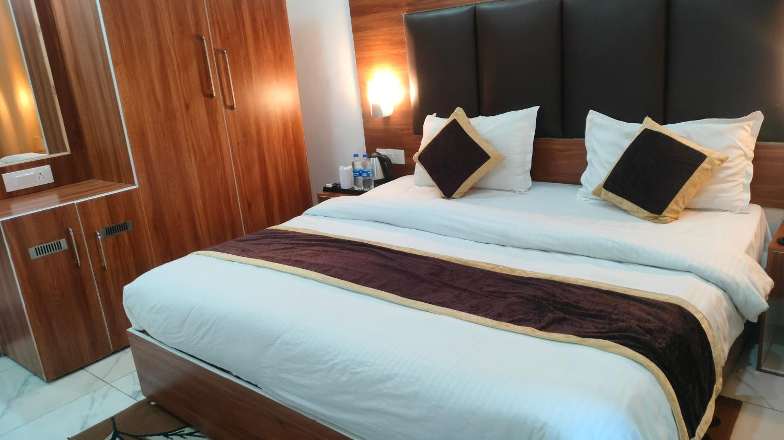 Standard Double Room photo 2