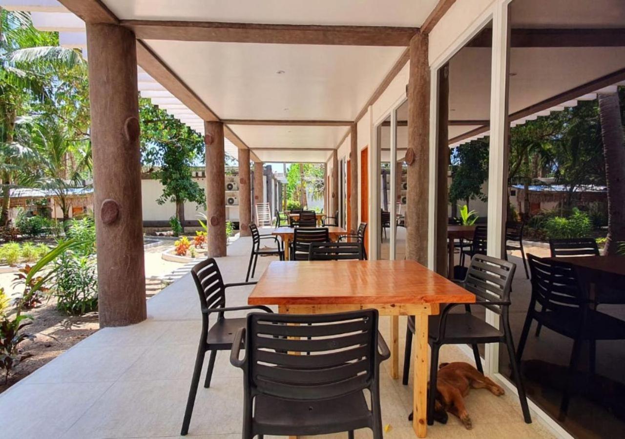 Bungalow With Garden View - Photo 4
