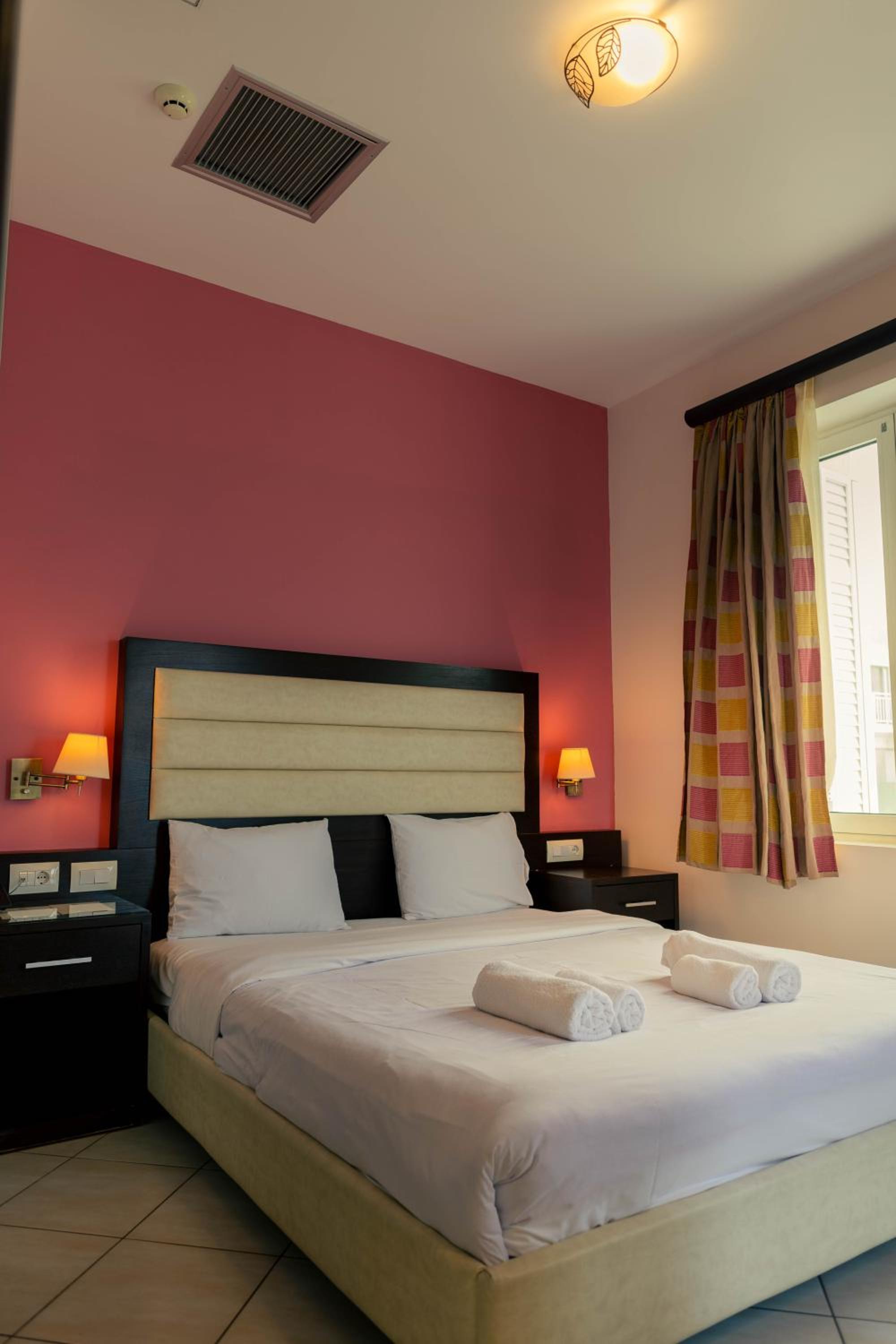 Double Room with Balcony and Sea View photo 1
