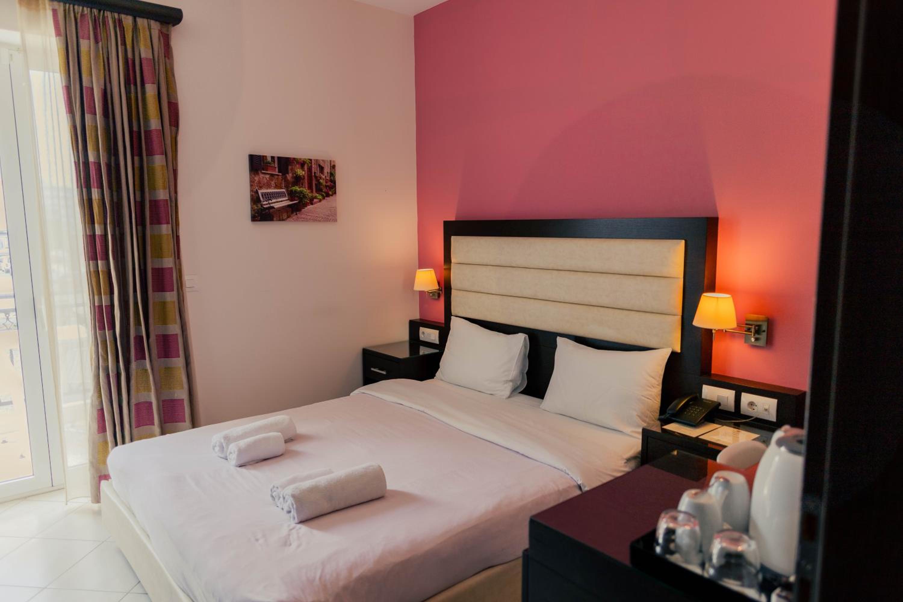 Double Room with Balcony and Side Sea View photo 1