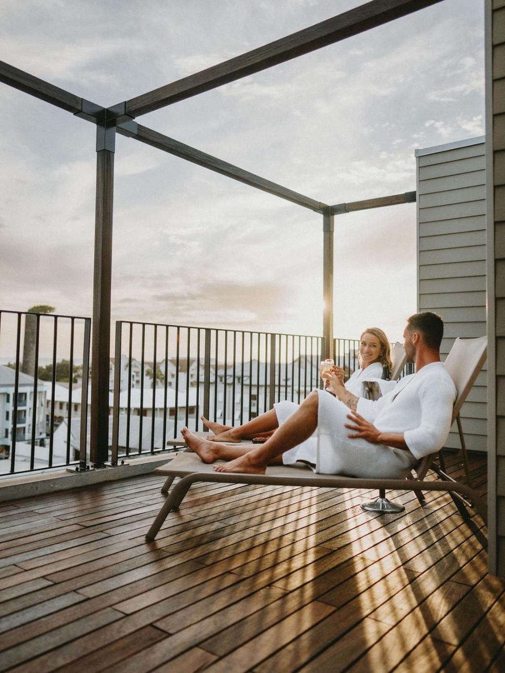 Deluxe Suite with Sea View