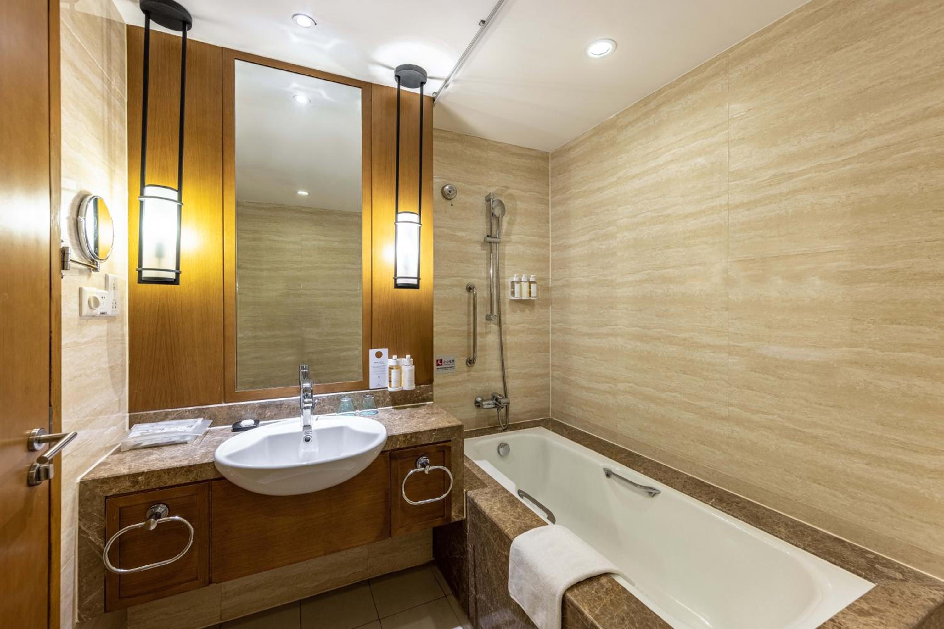 Two-Bedroom Suite photo 2