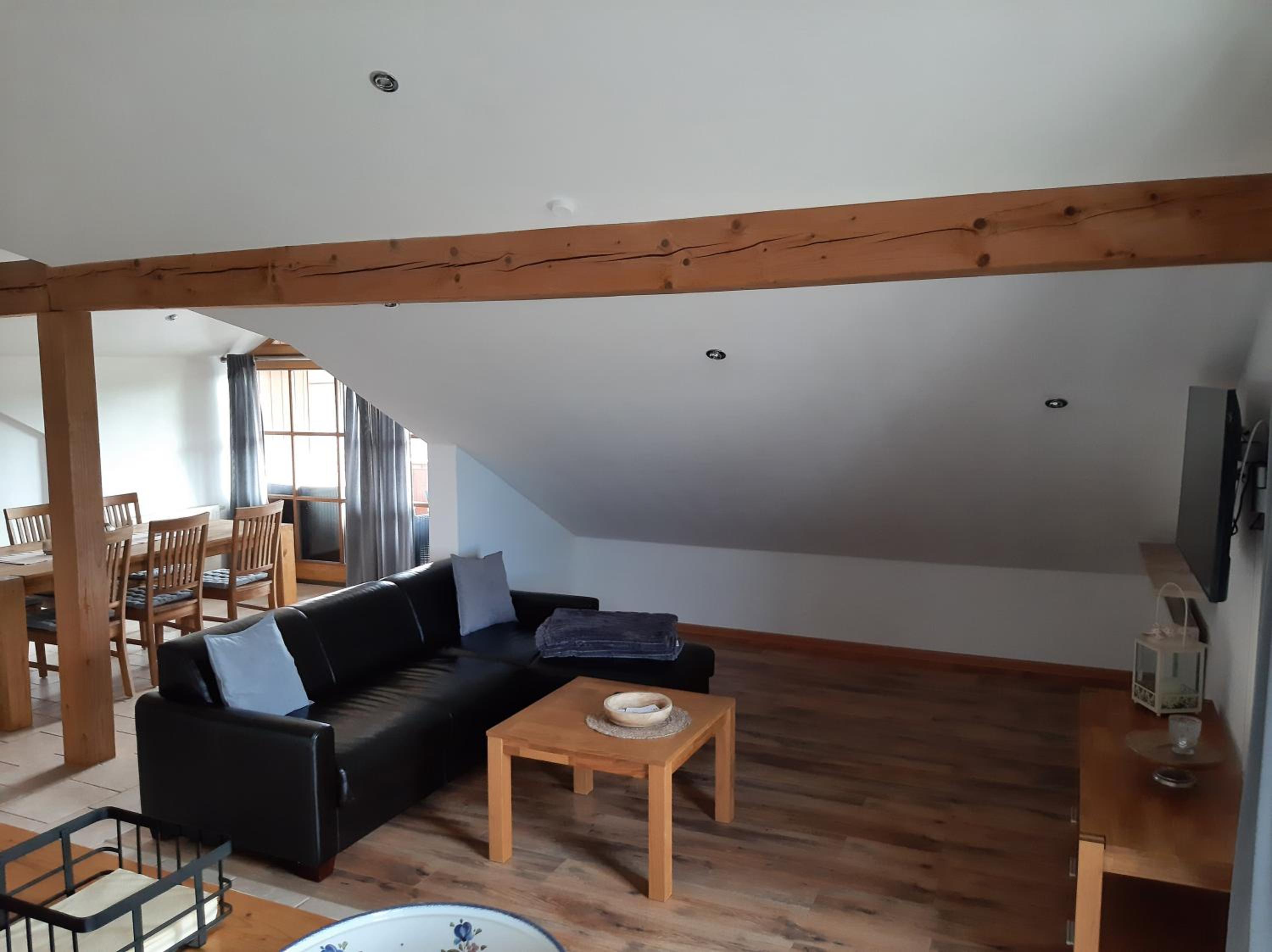 Two-Bedroom Deluxe Apartment with Garden View photo 2
