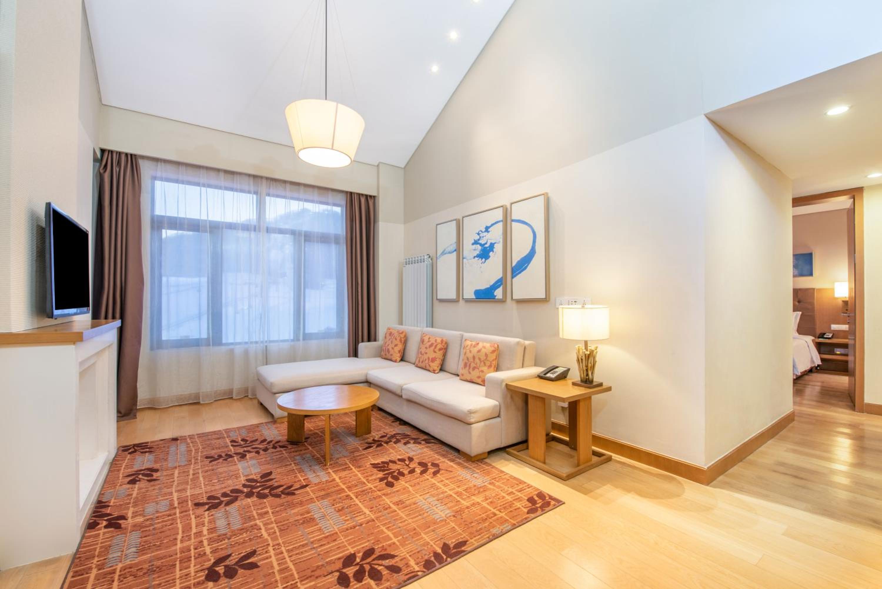 Suite photo 1