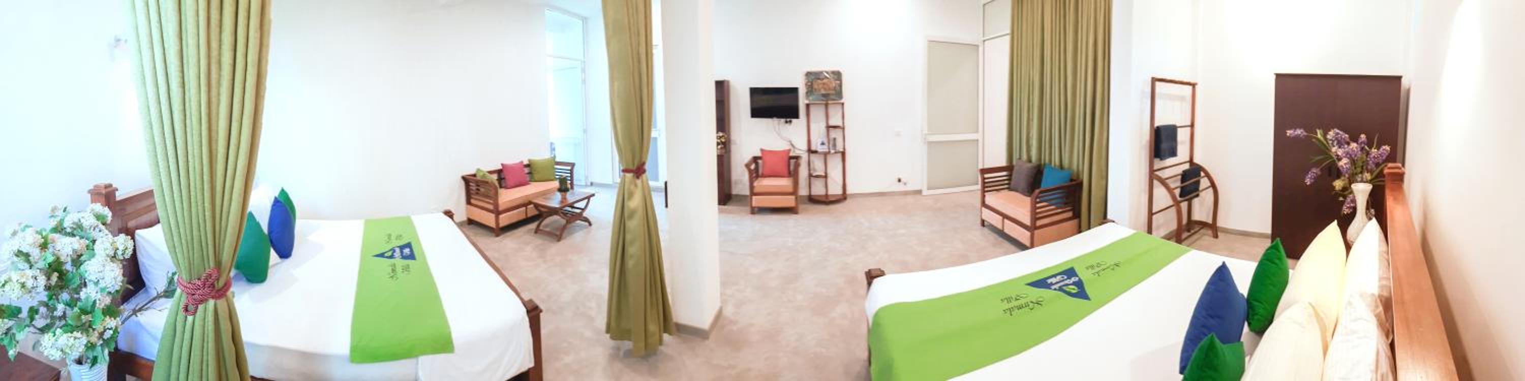 Executive Queen Room with Two Queen Beds photo 2