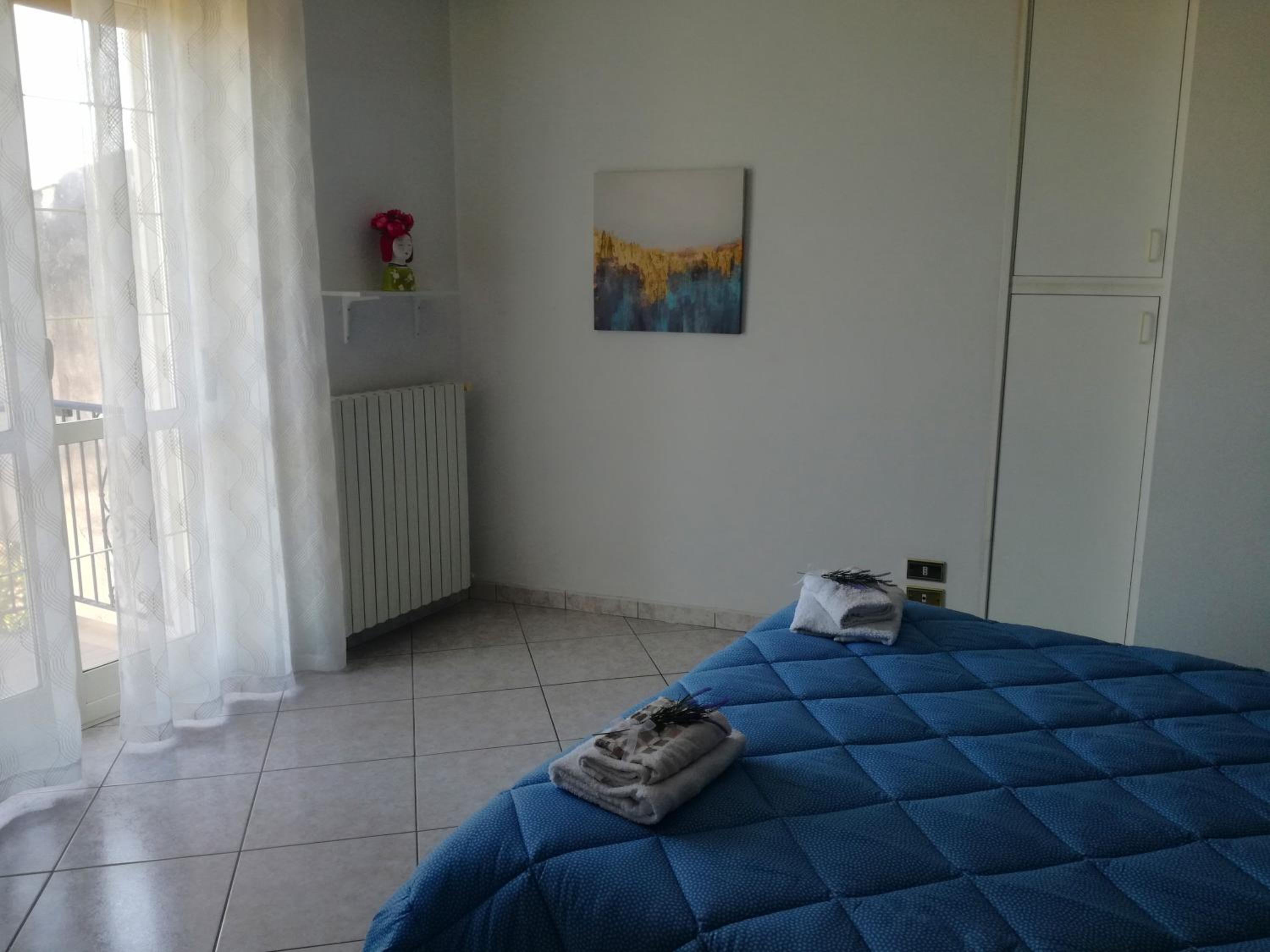 Deluxe Double Room with Balcony photo 3
