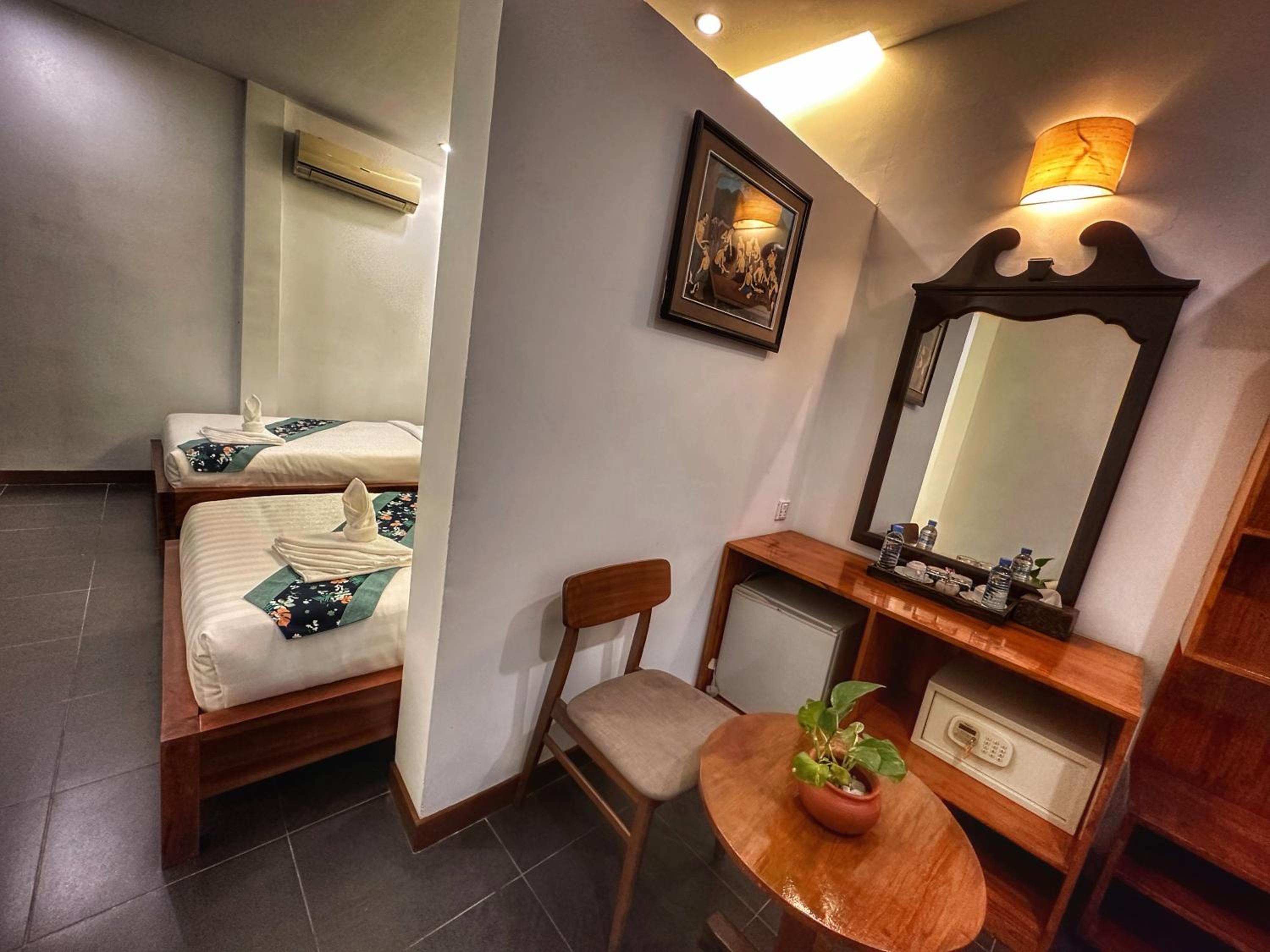 Deluxe Twin Room photo 3