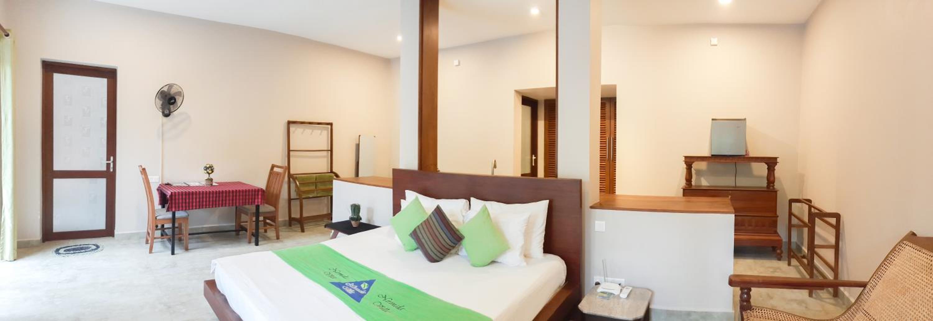 Junior Suite with Pool View