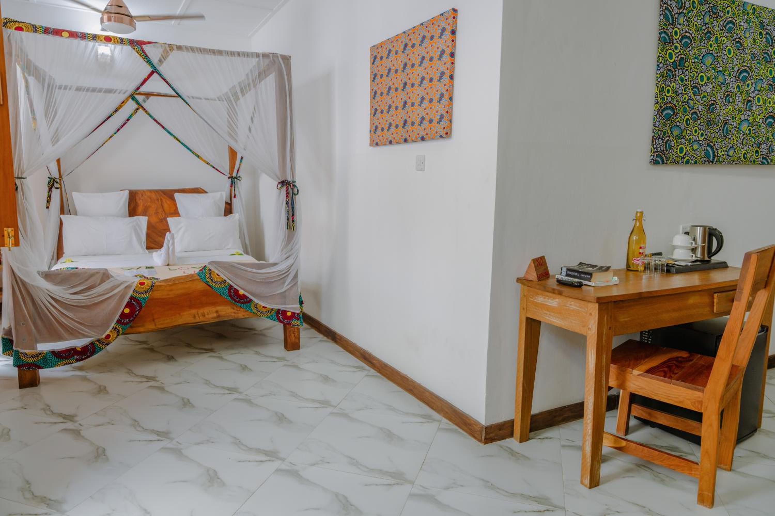 Deluxe Double Room with Balcony - Photo 1