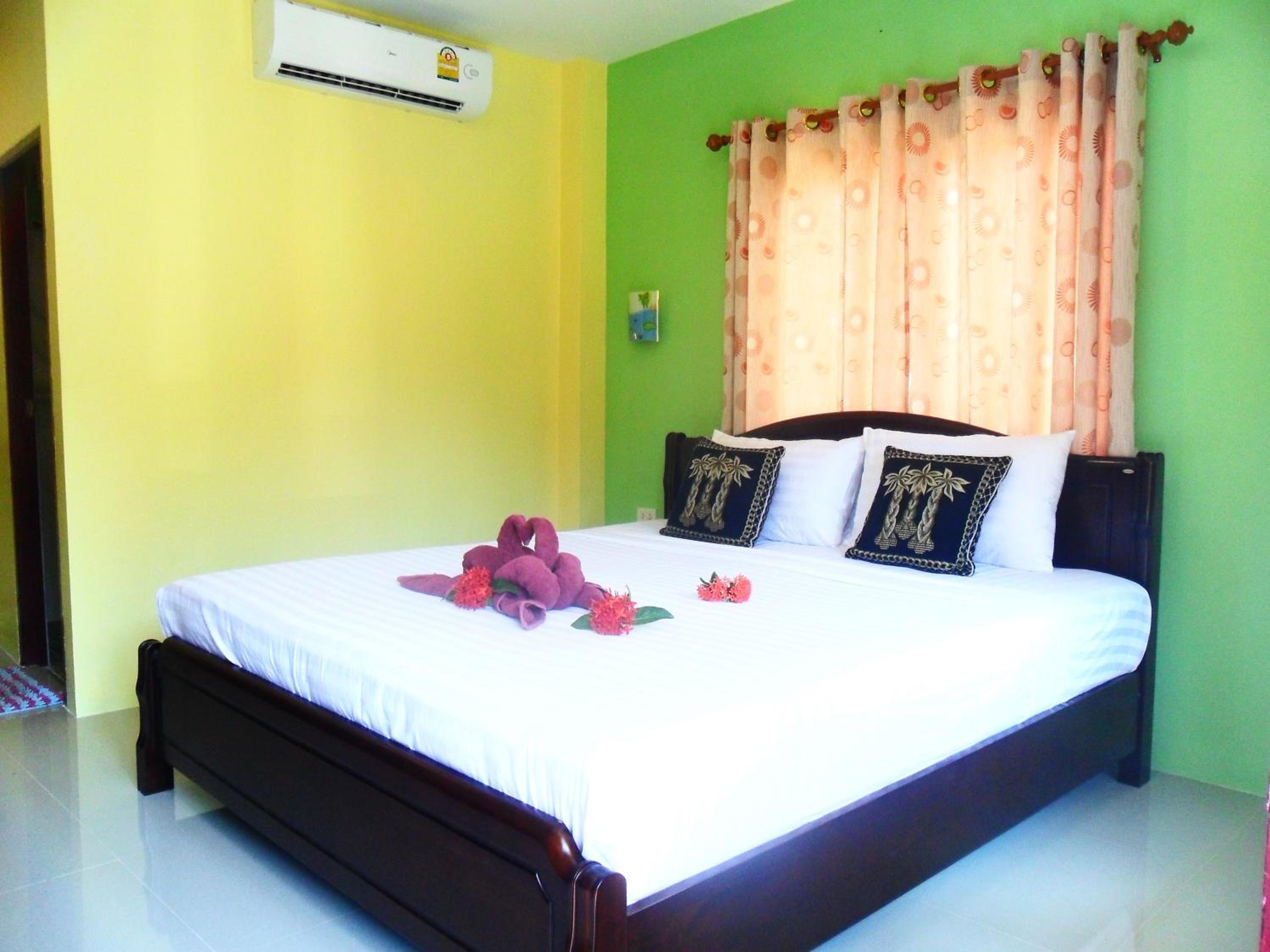 Standard Double Room with Balcony - Photo 5