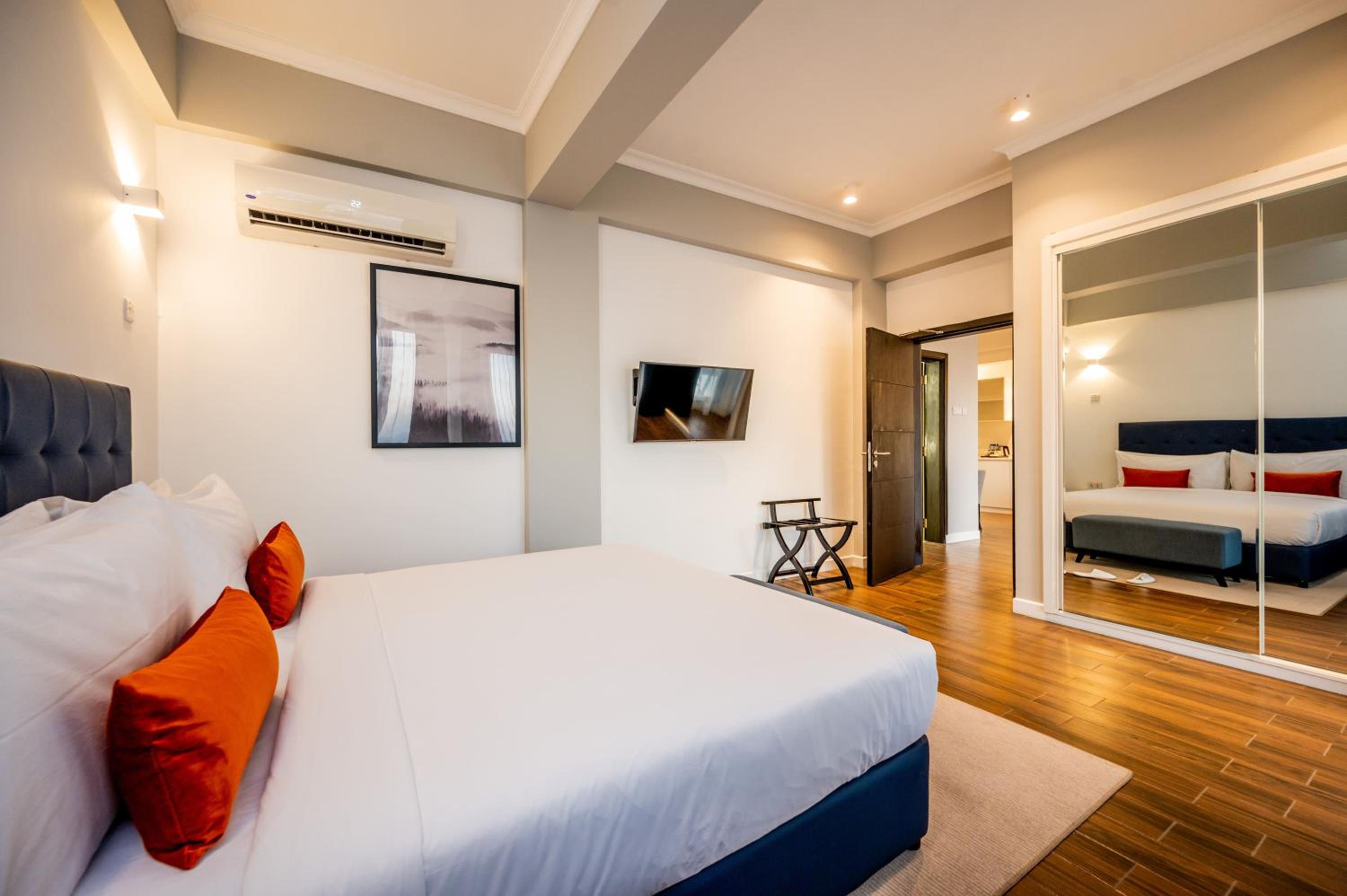 Luxury Ocean Suite - Photo 1
