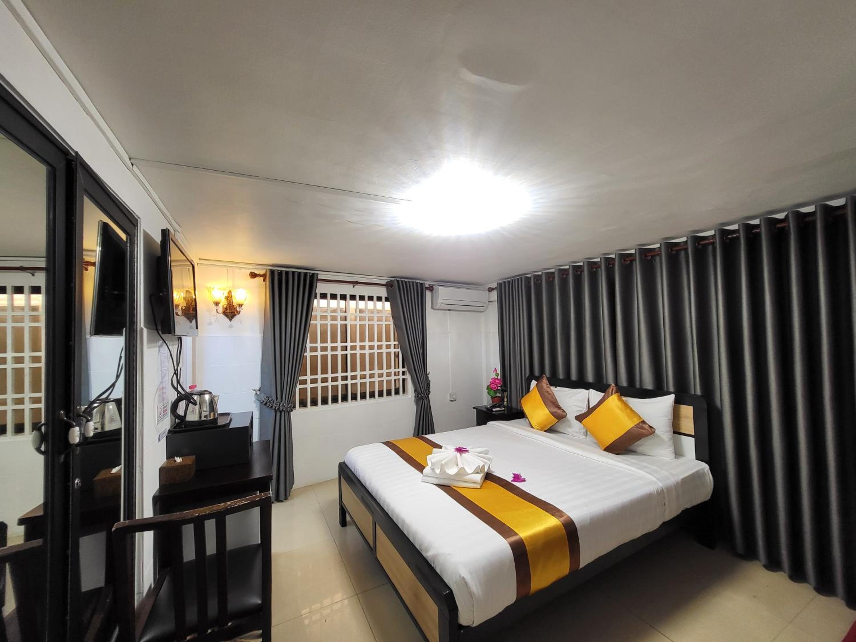 Standard Double Room with No Window photo 1