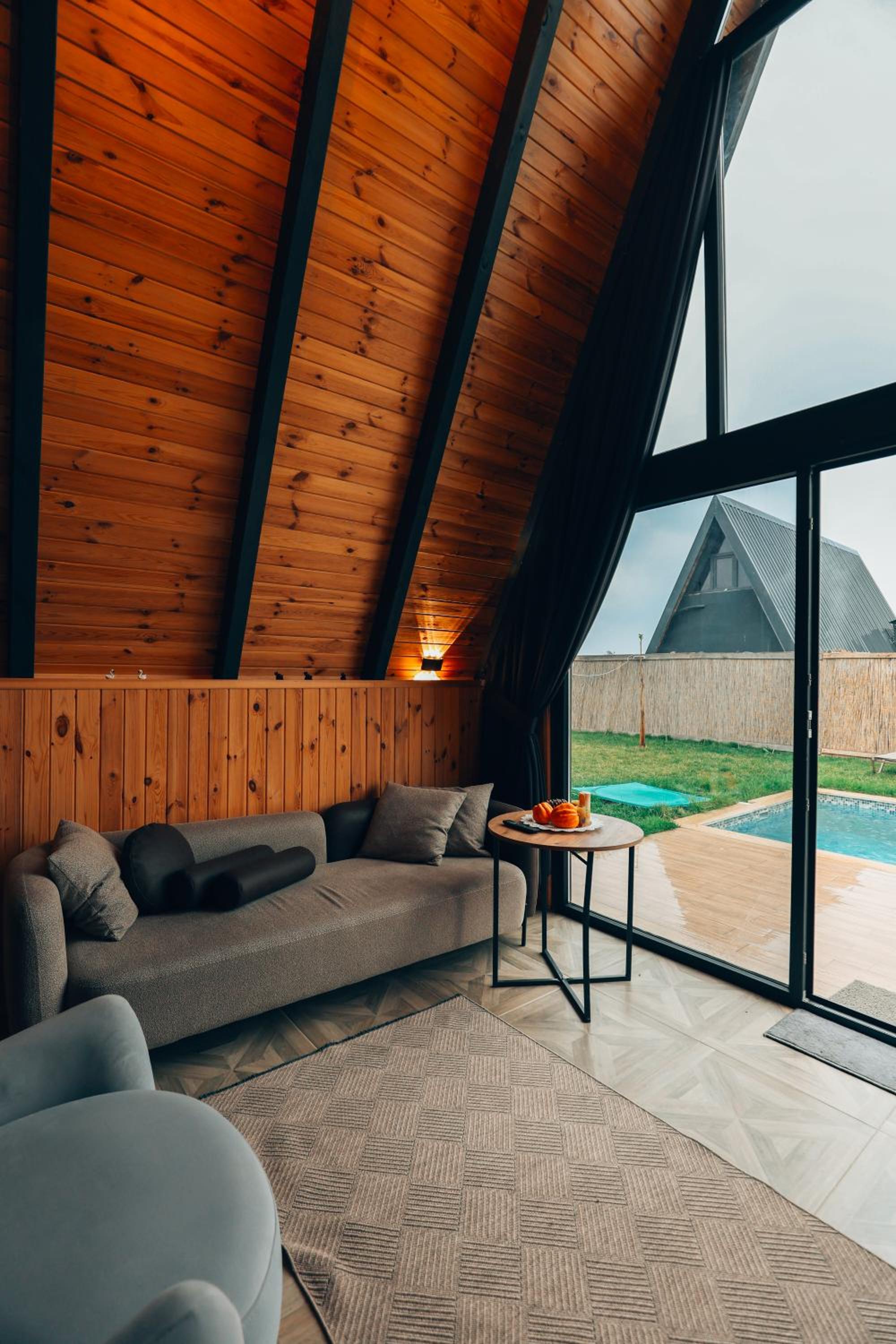 Deluxe Bungalow - Photo 12