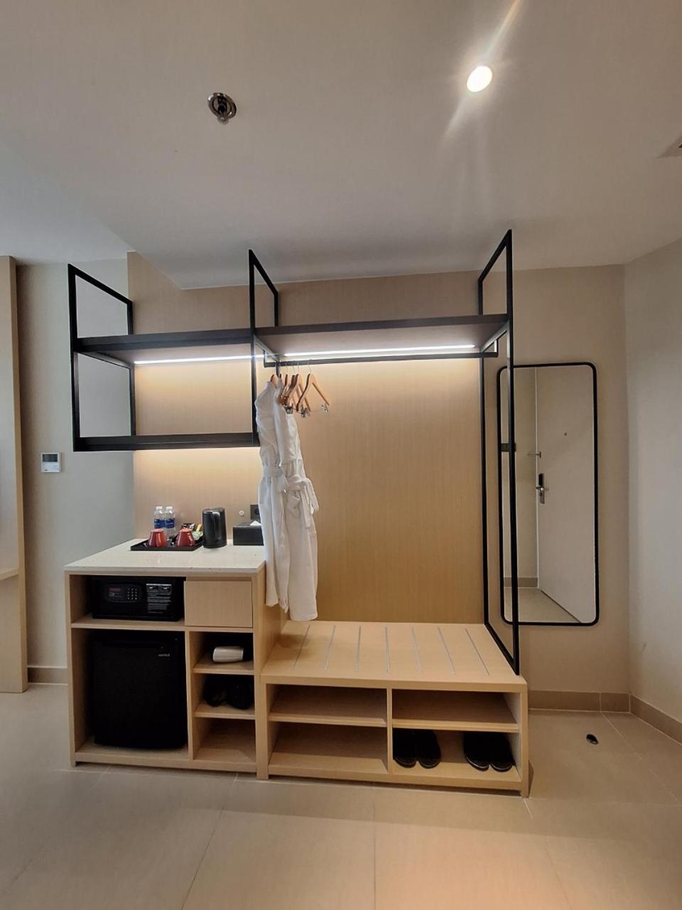 Deluxe Double Room With Balcony And Sea View photo 2