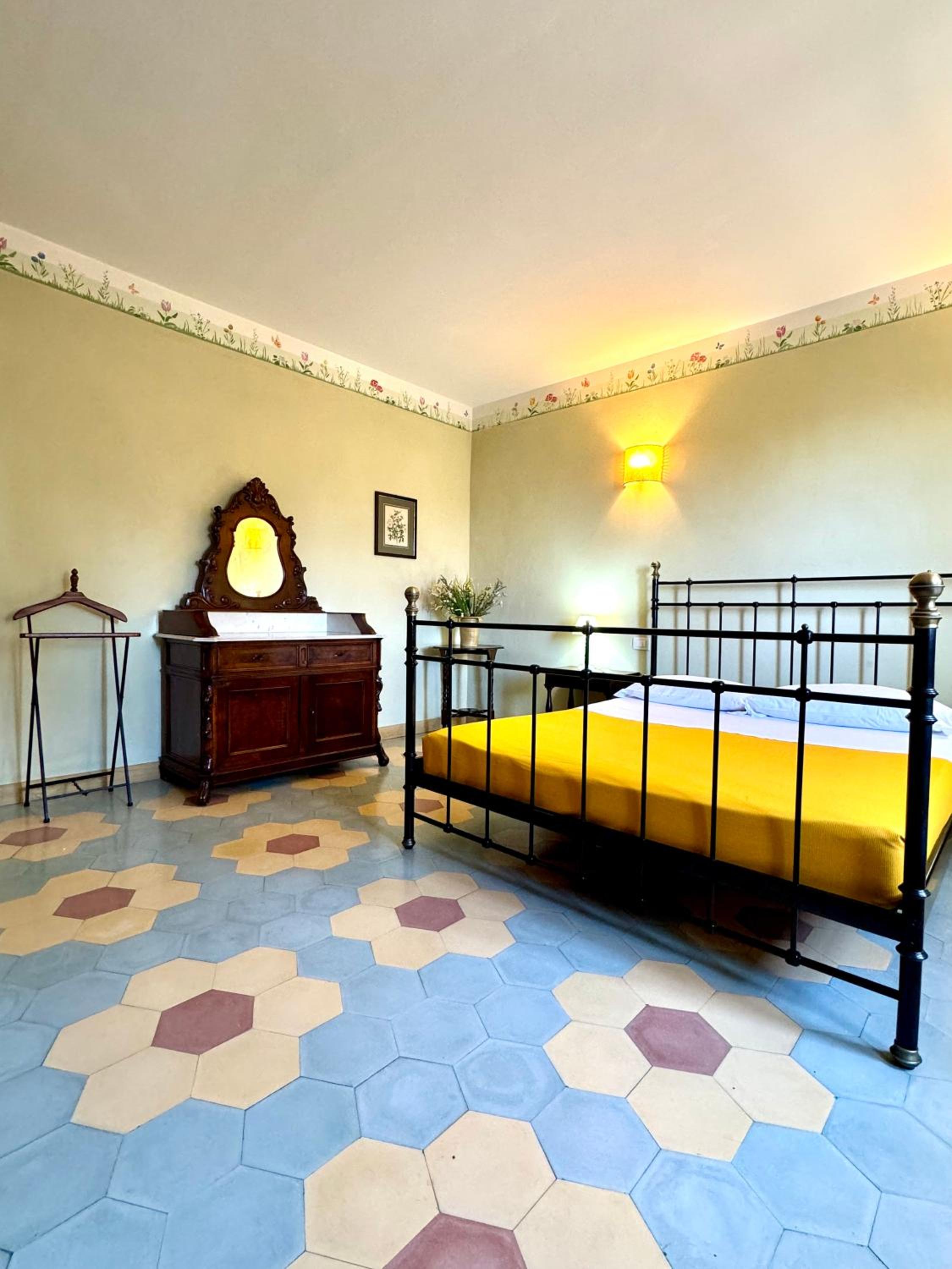 One-Bedroom House photo 2