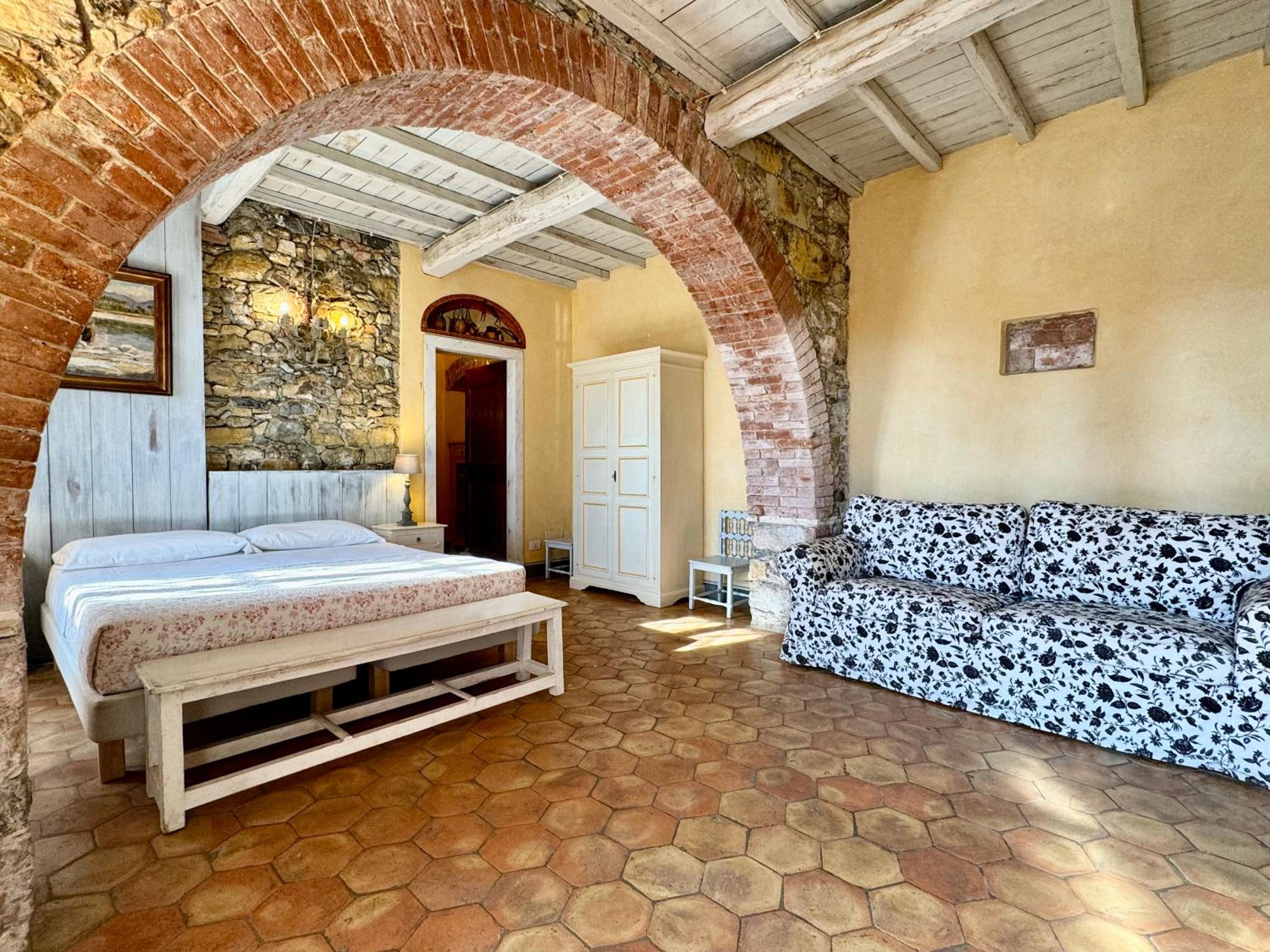 One-Bedroom House photo 2