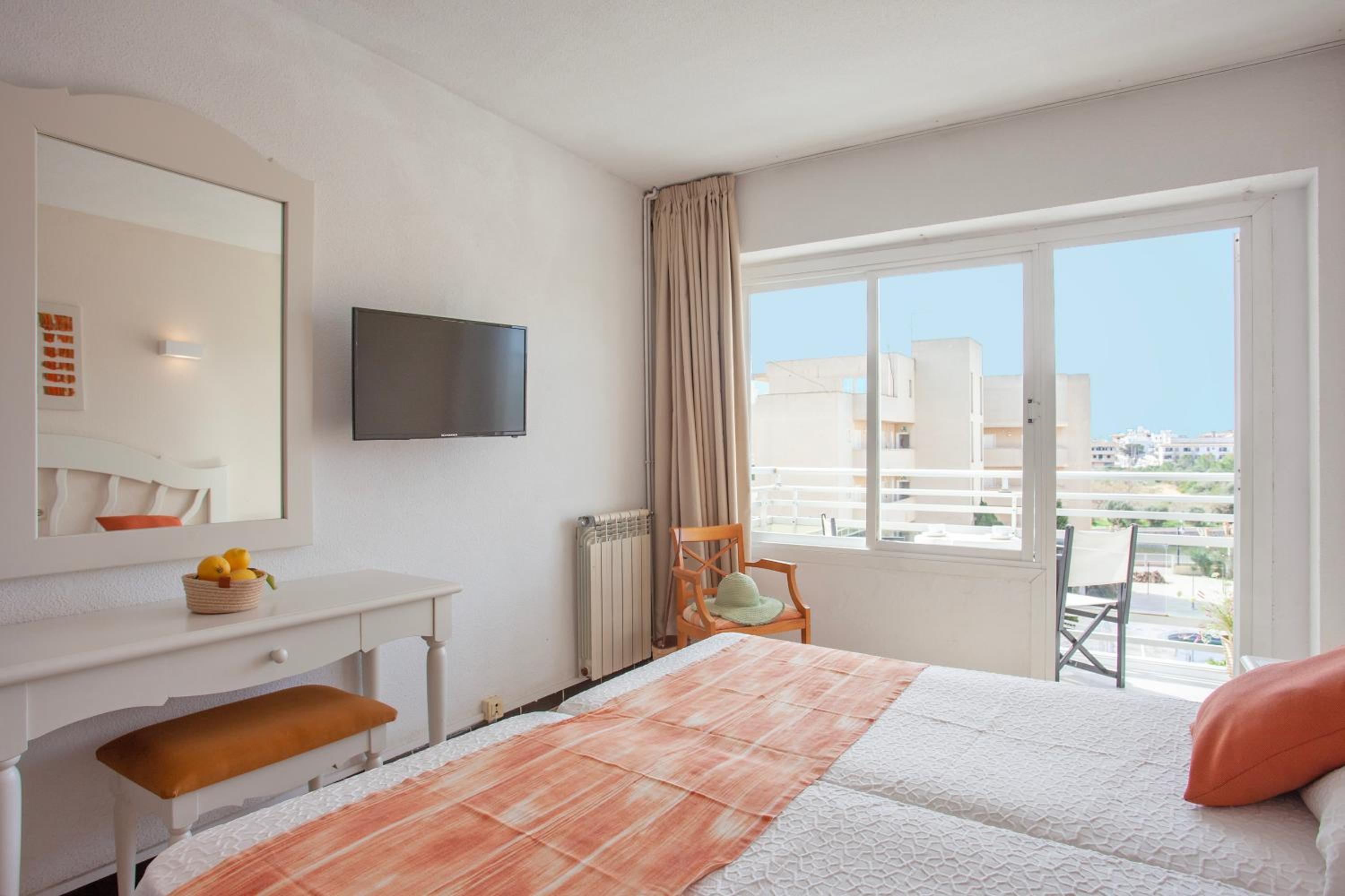 Twin Room with Balcony