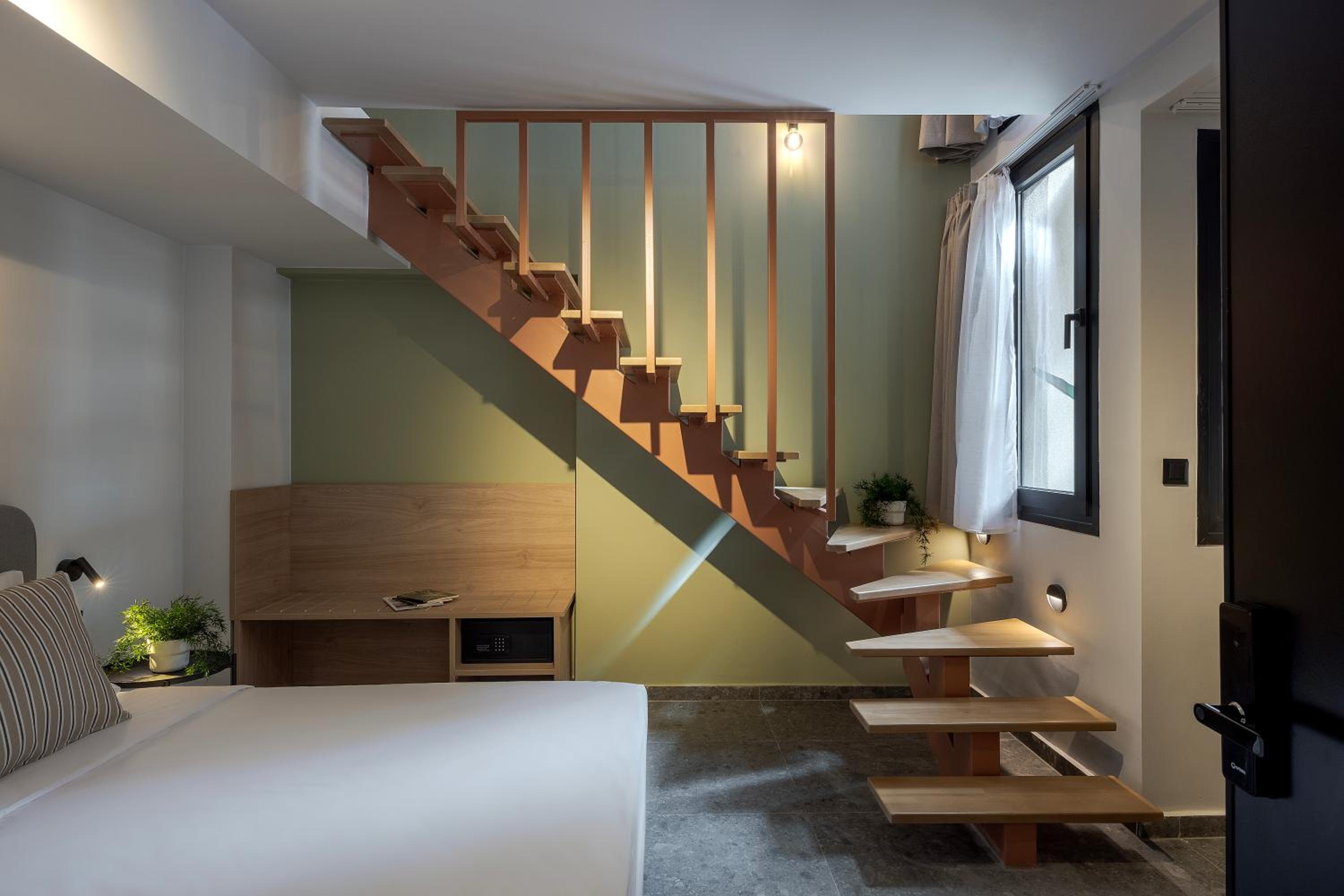 Superior Double Room Split Level photo 2