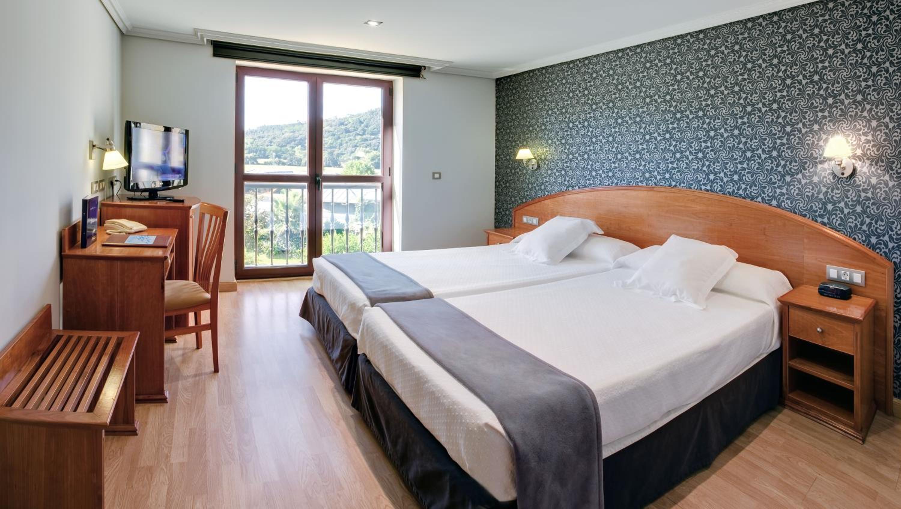 Double or Twin Room photo 2