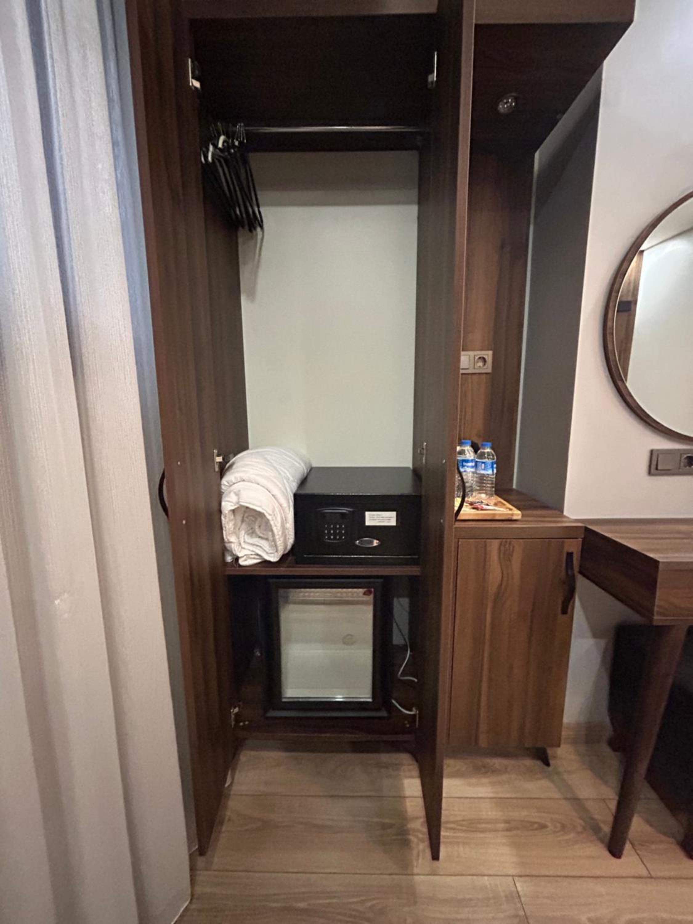 Economy Twin Room
