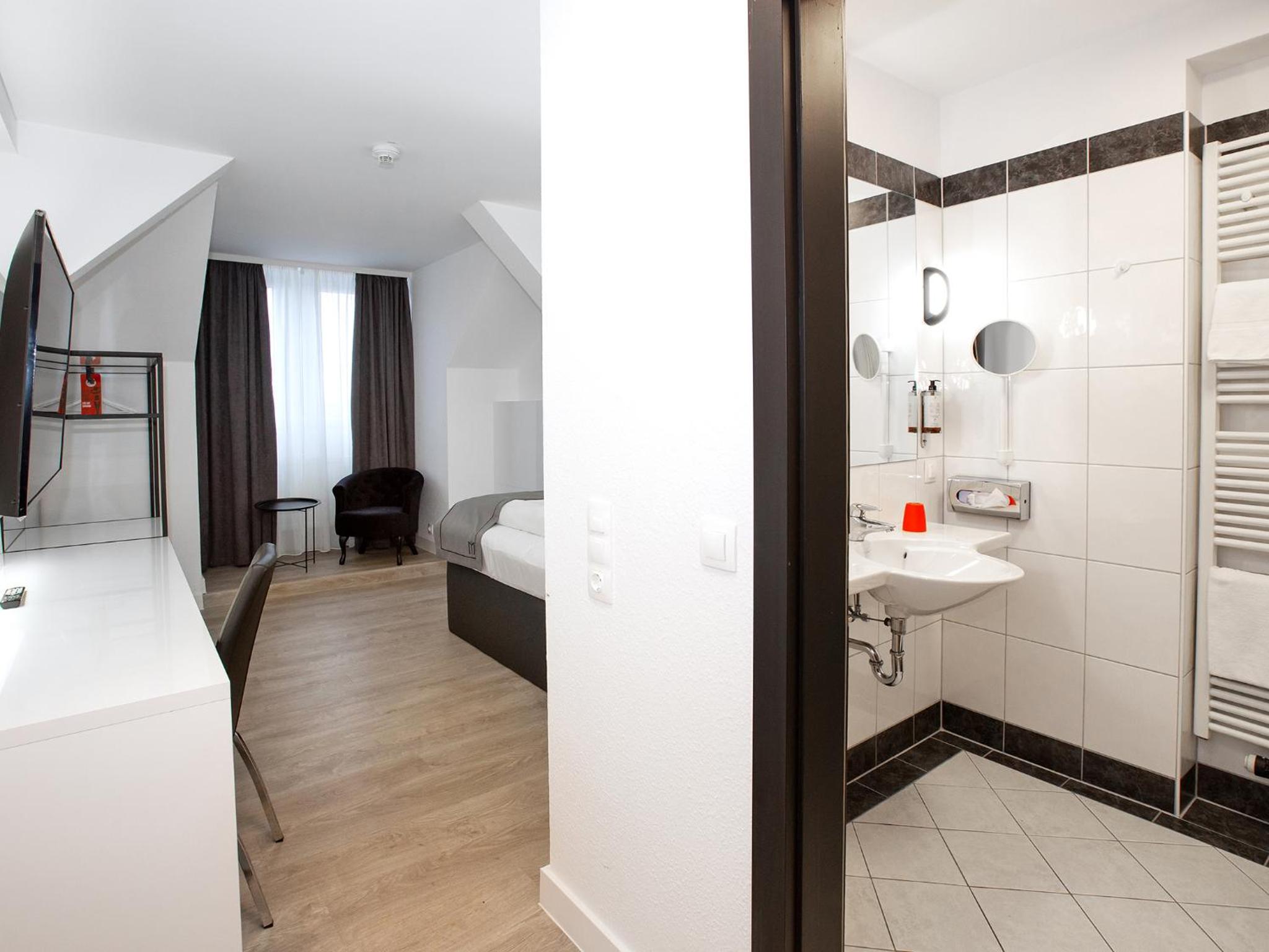 Single Room photo 3
