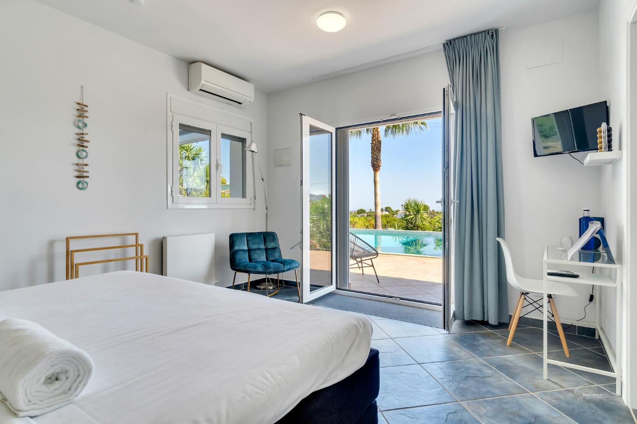Deluxe Double Room with Sea View photo 2