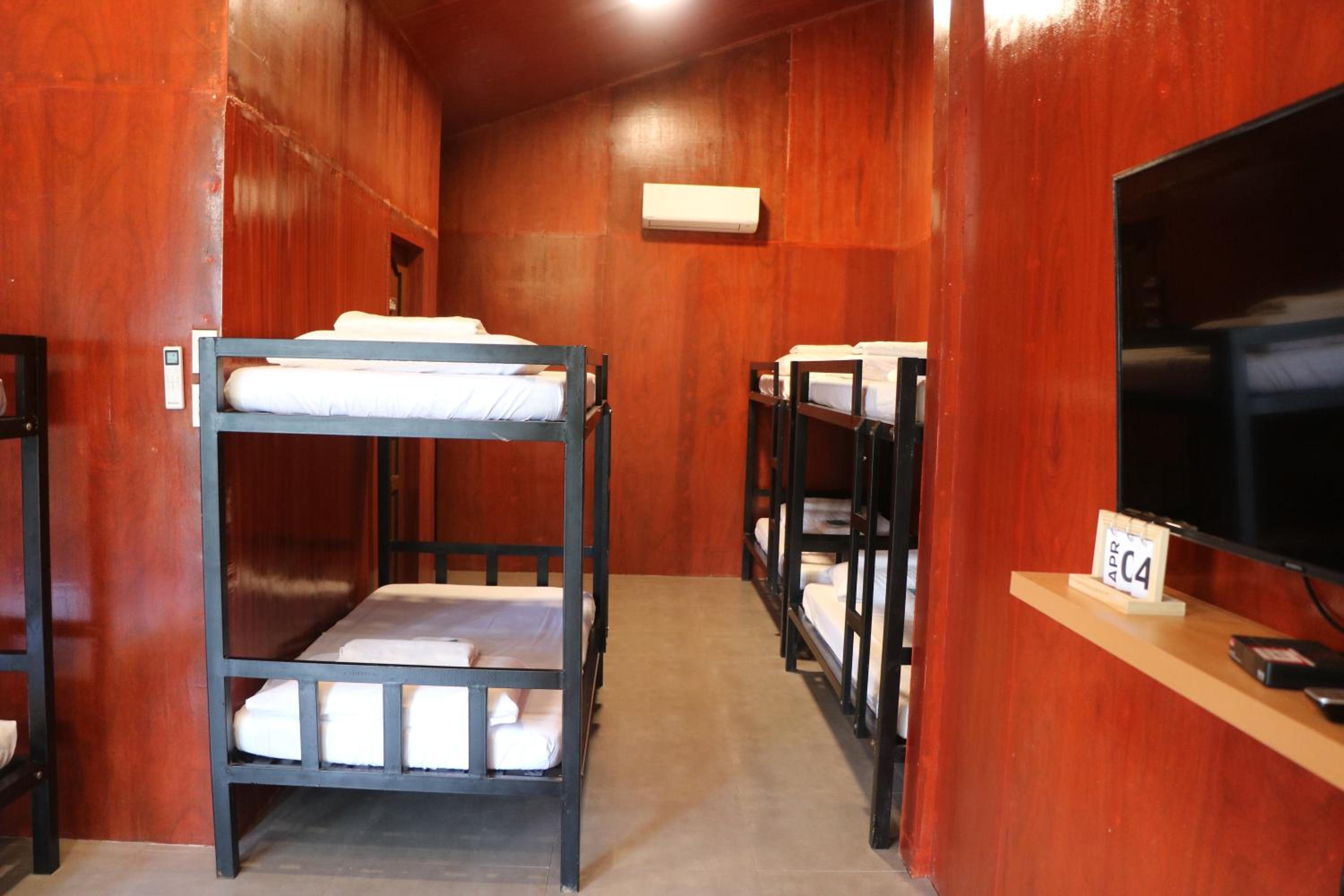 Quadruple Room photo 3